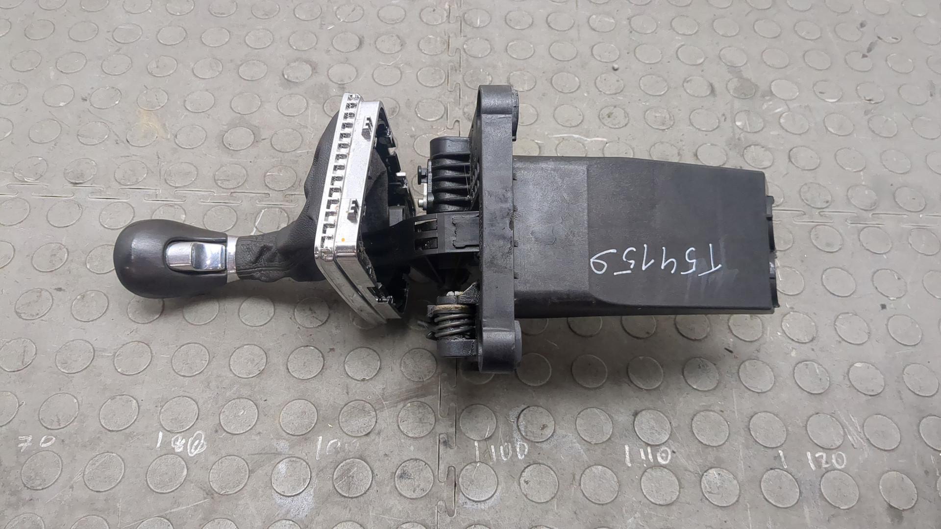 Кулиса МКПП / АКПП