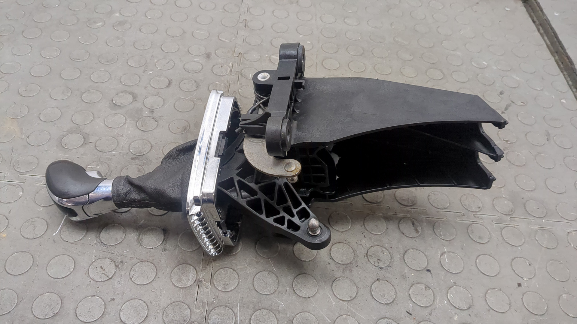 Кулиса МКПП / АКПП