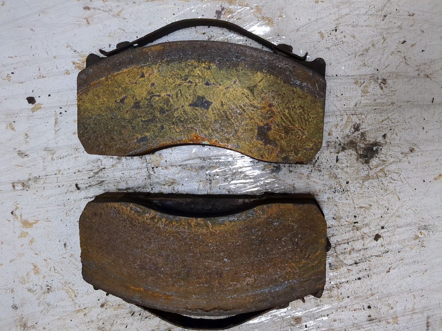 Колодки тормозные передние к-т