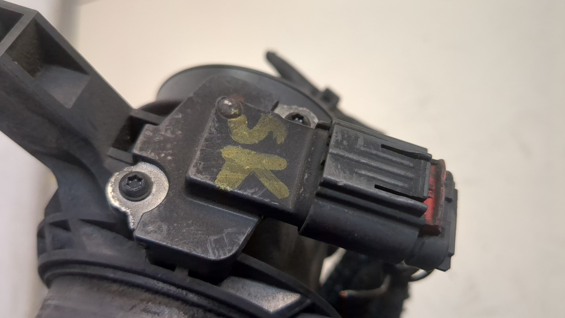 Расходомер воздуха (ДМРВ)