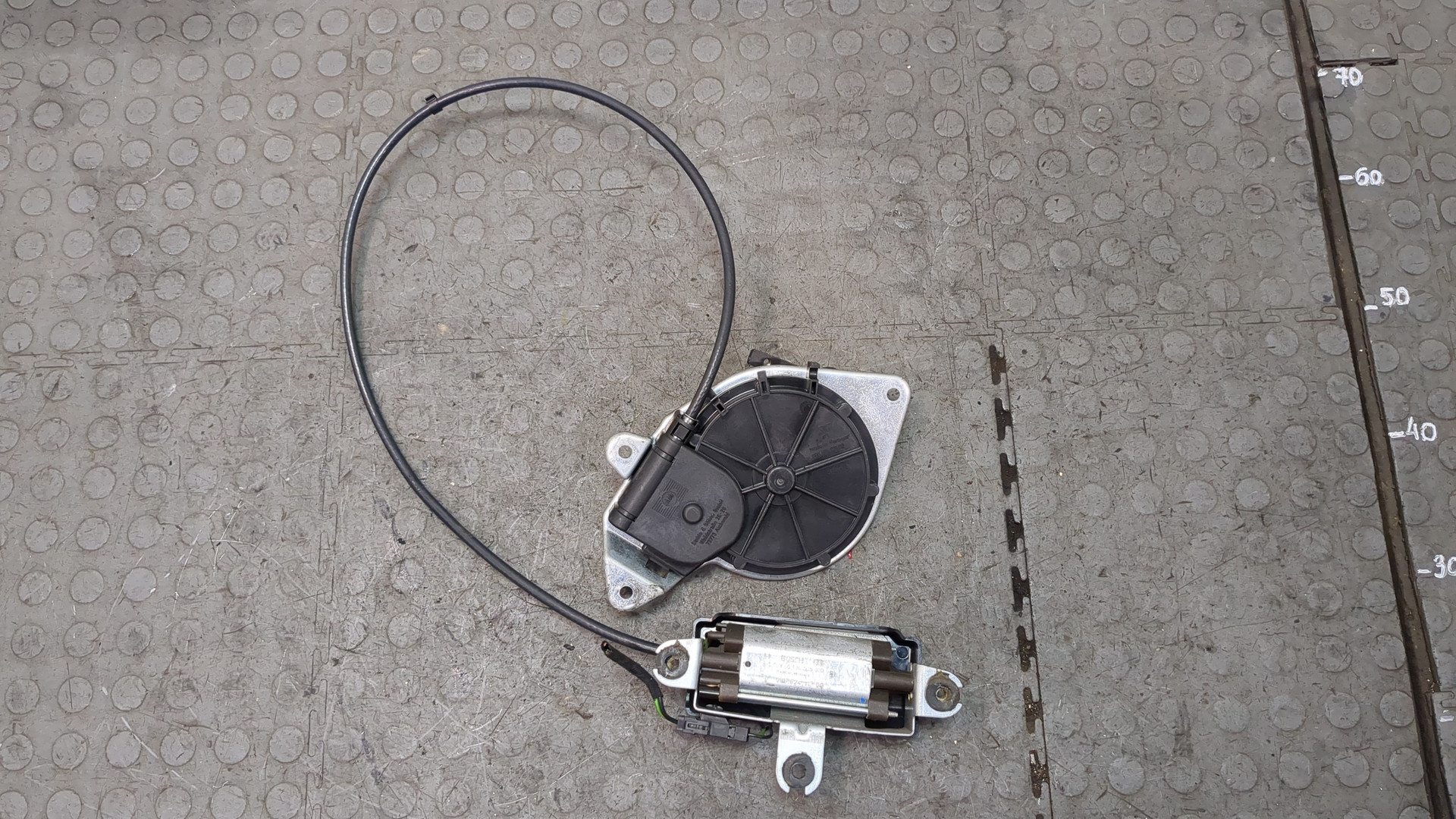 Механизм складывания крыши