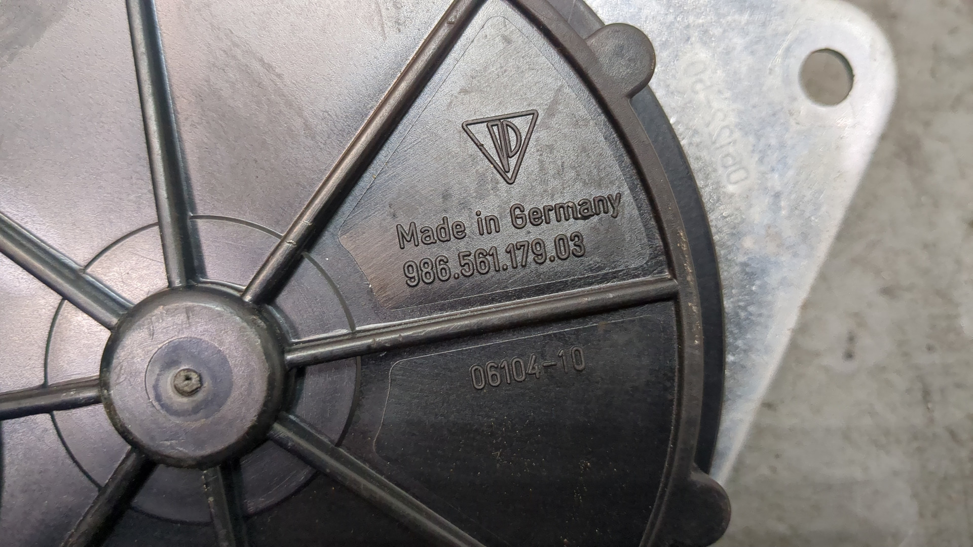 Механизм складывания крыши