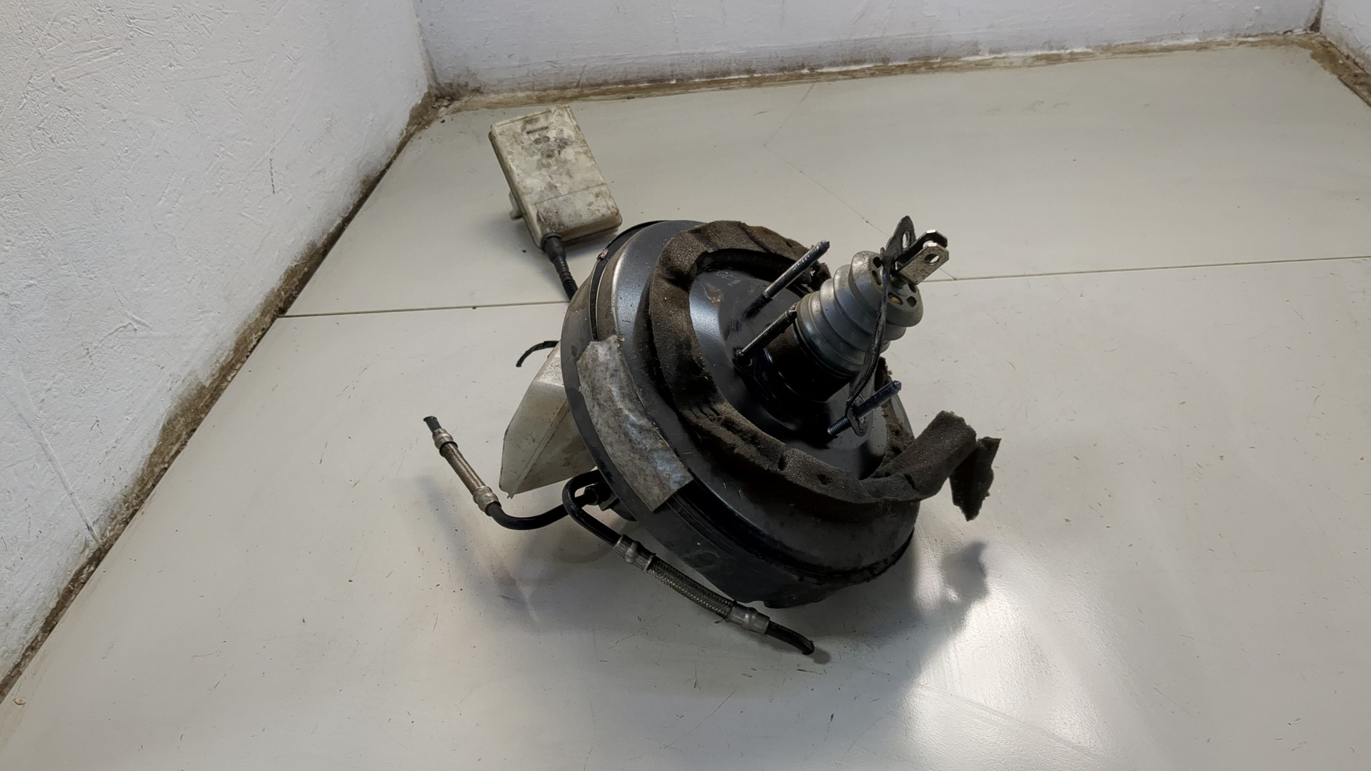 Цилиндр тормозной главный