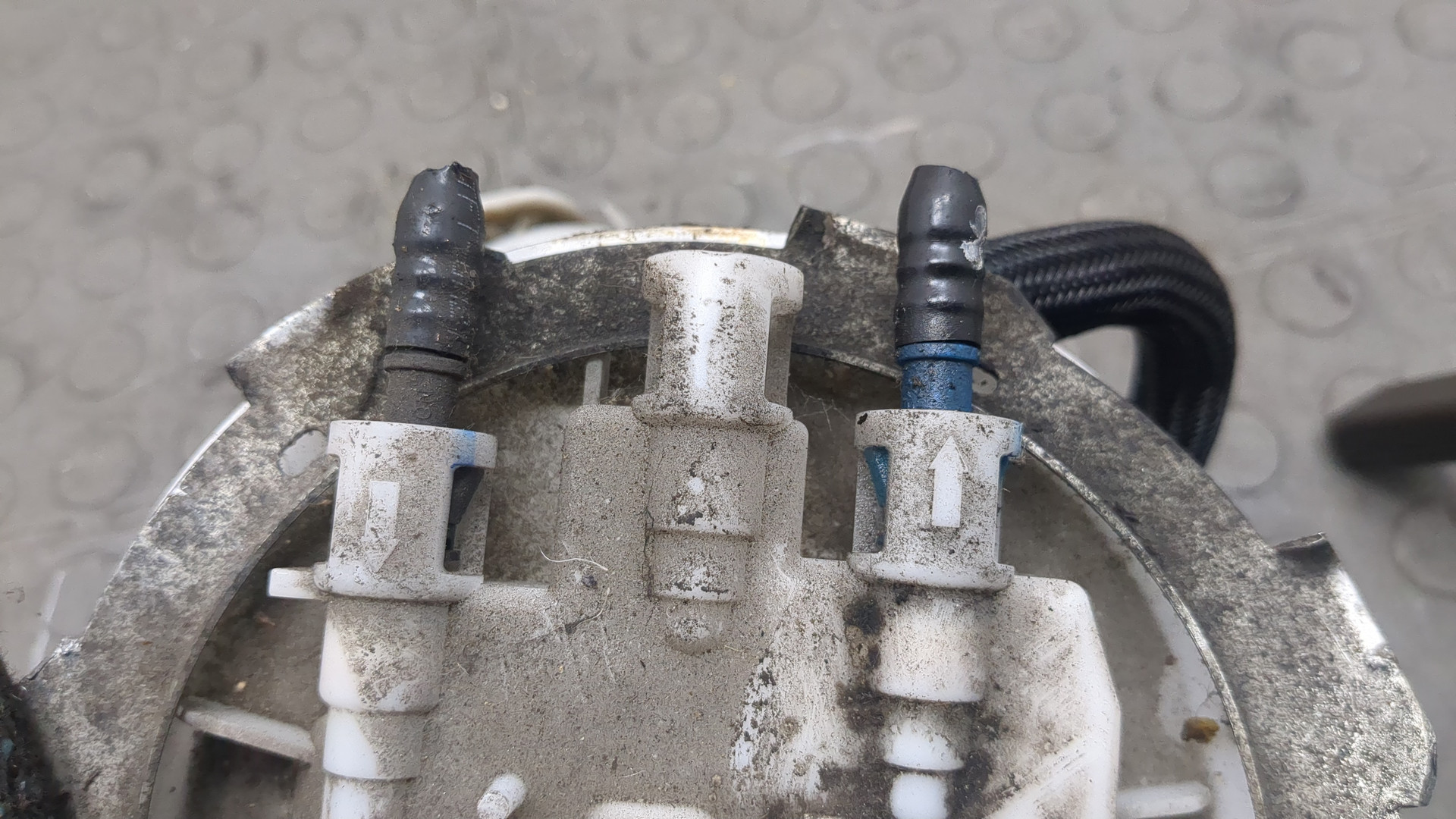 Насос топливный электрический