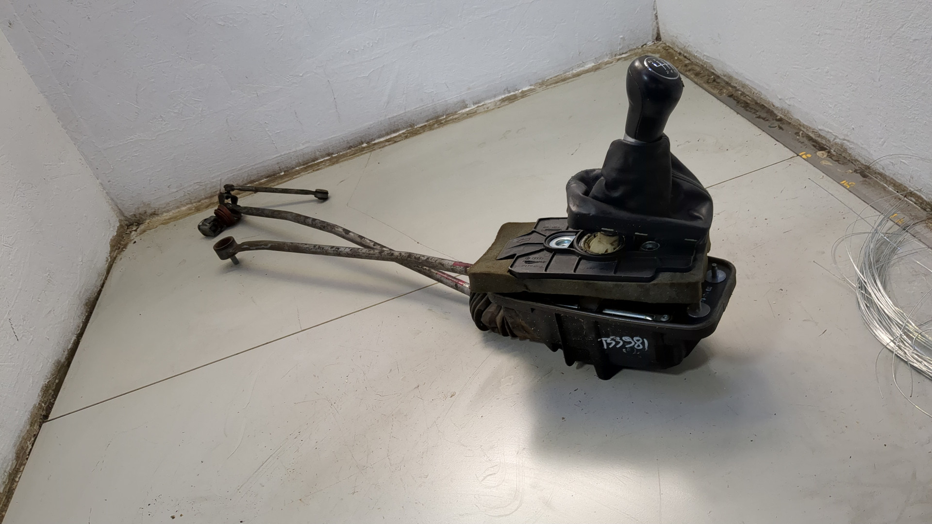 Кулиса МКПП / АКПП