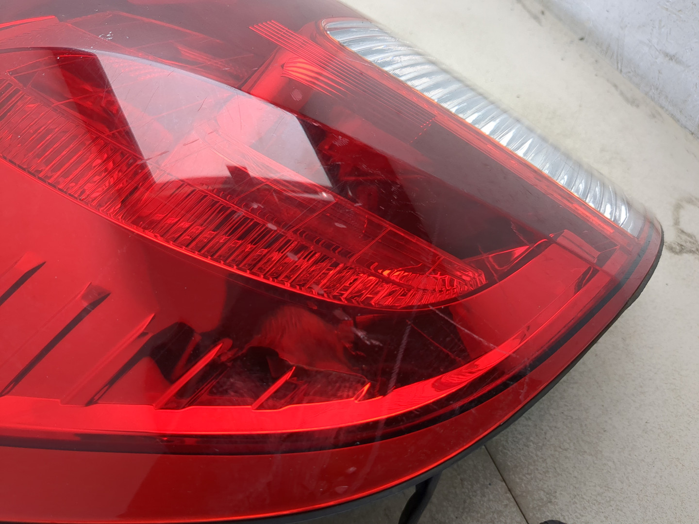 Фонарь задний левый