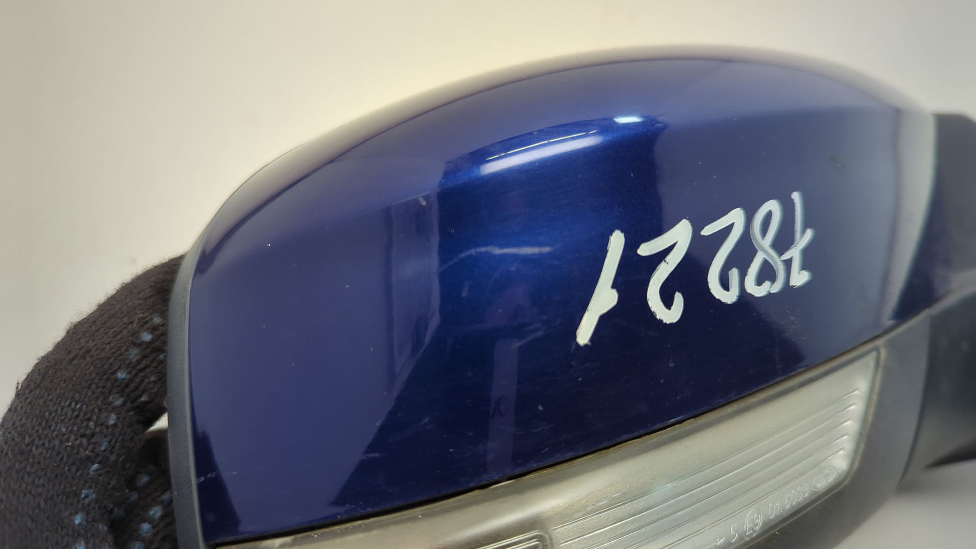 Зеркало правое электрическое