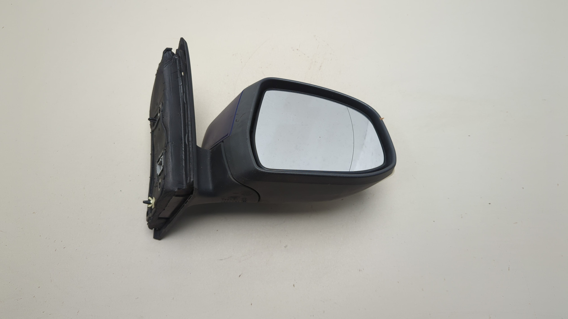 Зеркало правое электрическое