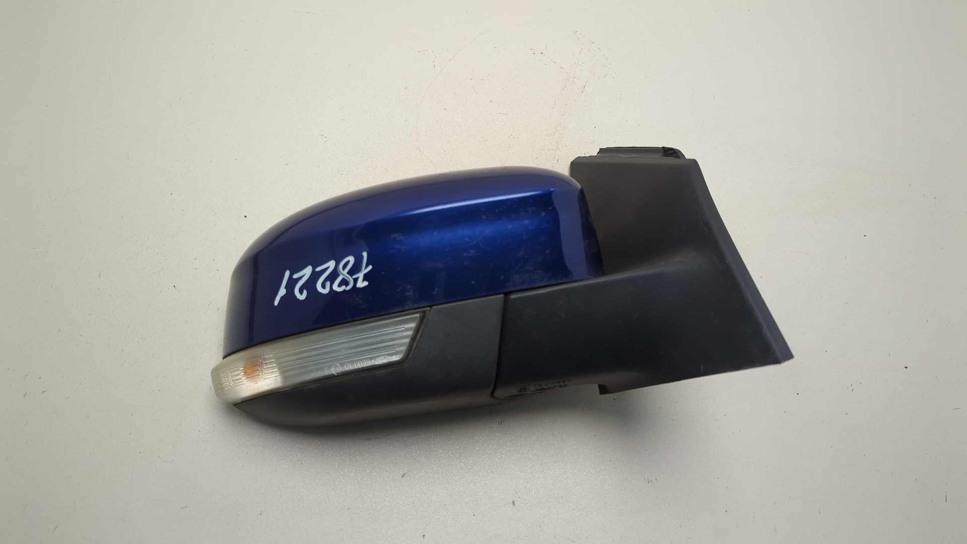 Зеркало правое электрическое