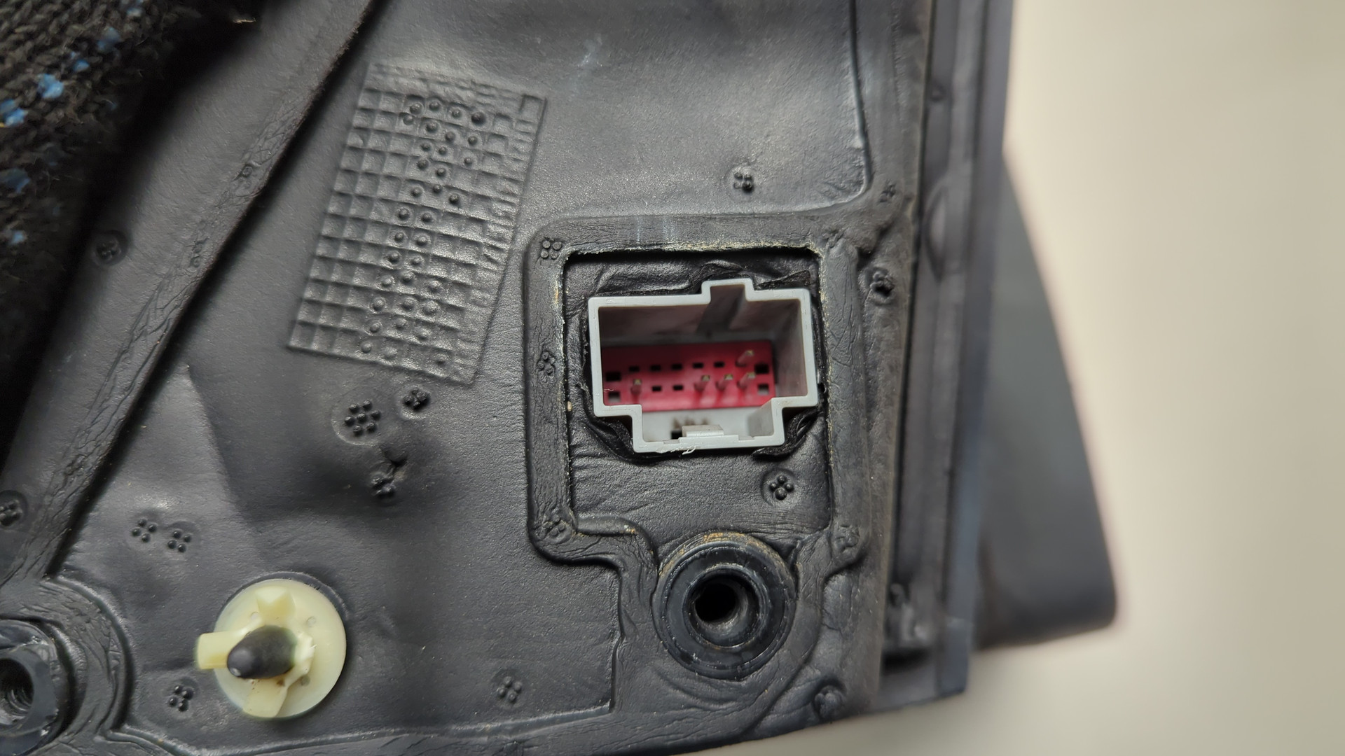 Зеркало правое электрическое