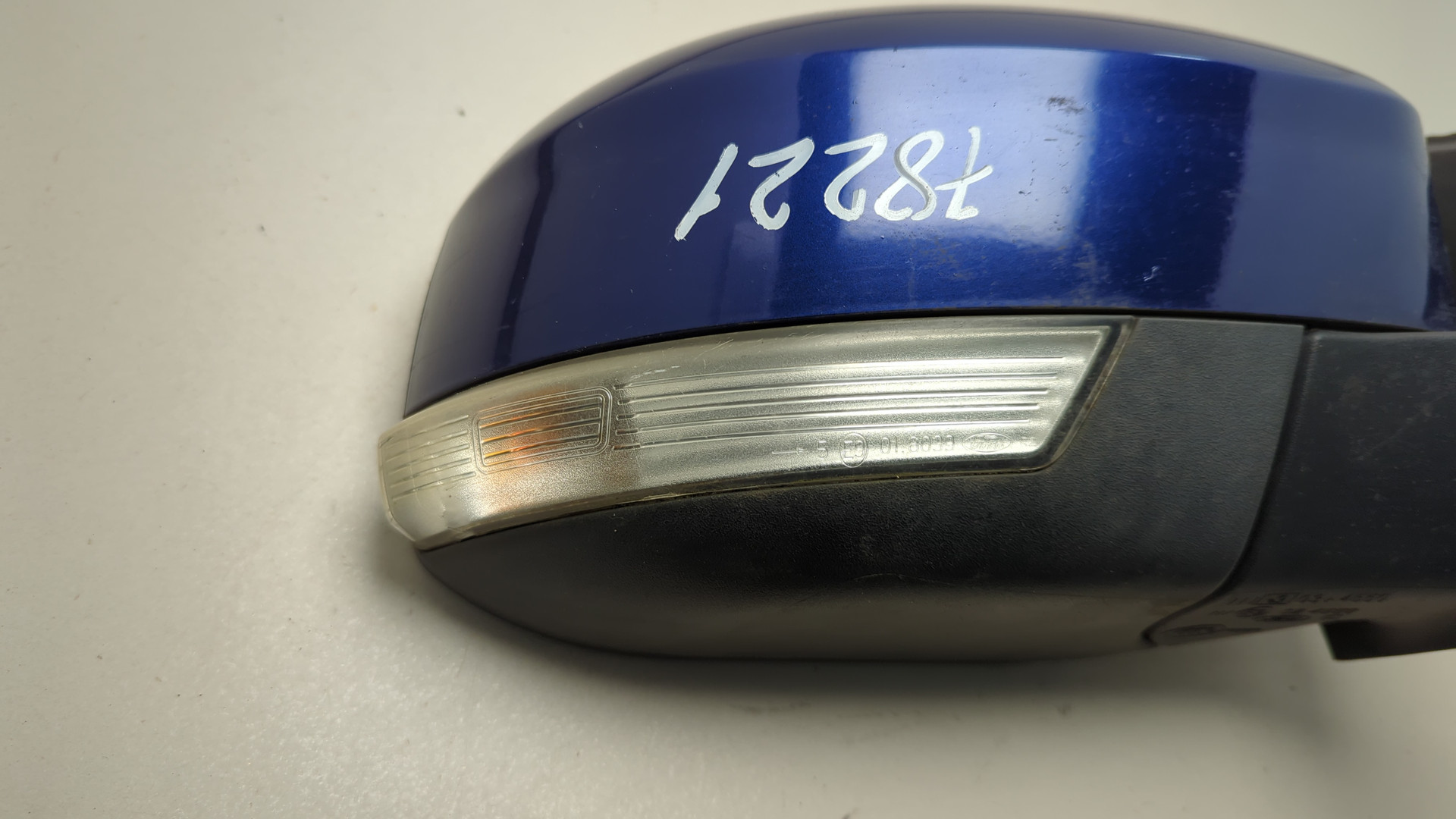 Зеркало правое электрическое