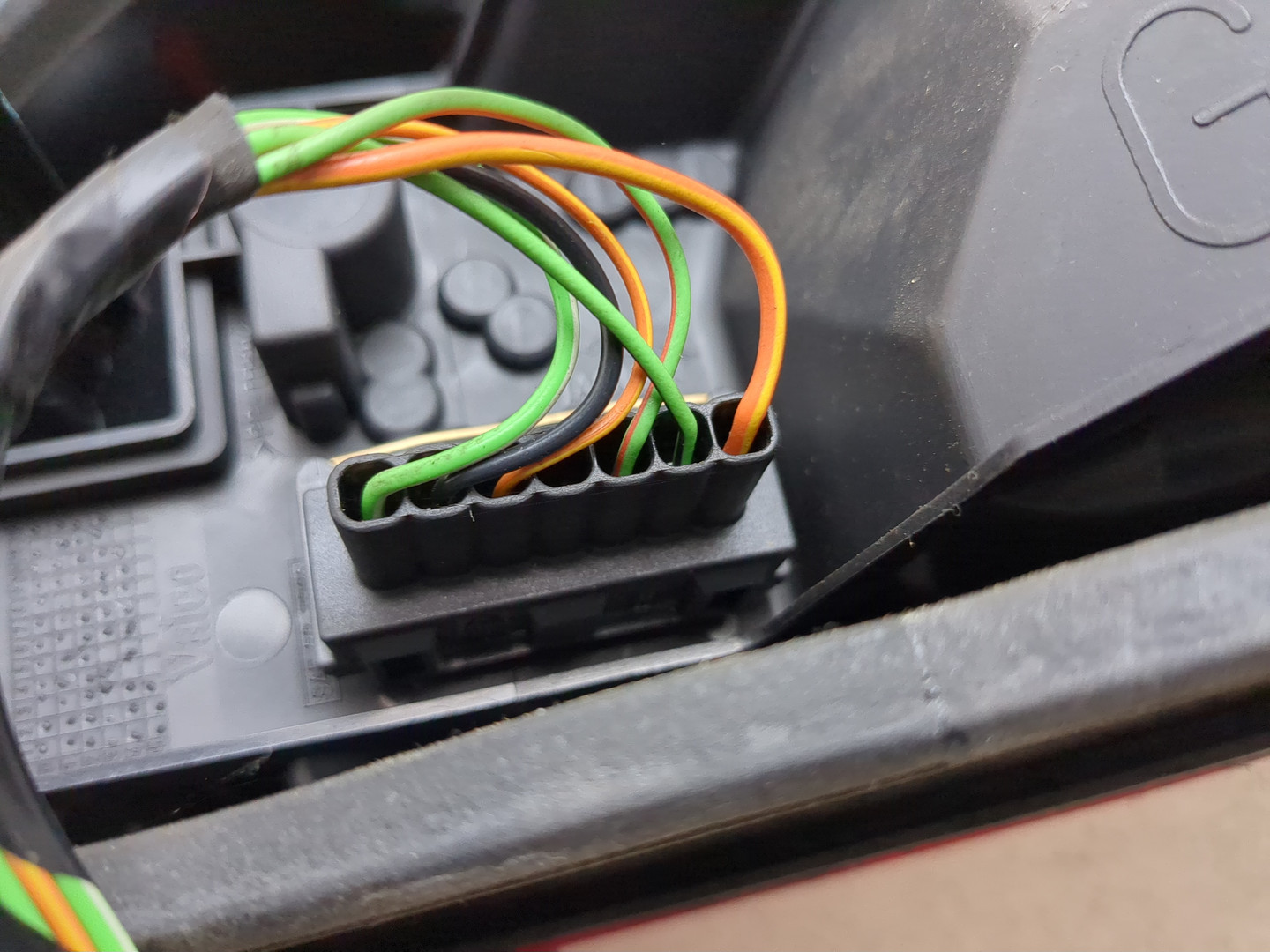 Фонарь задний левый