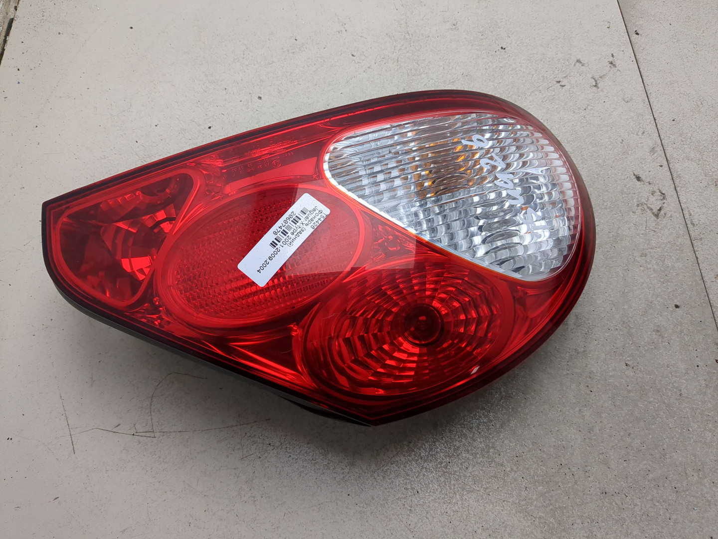 Фонарь задний левый