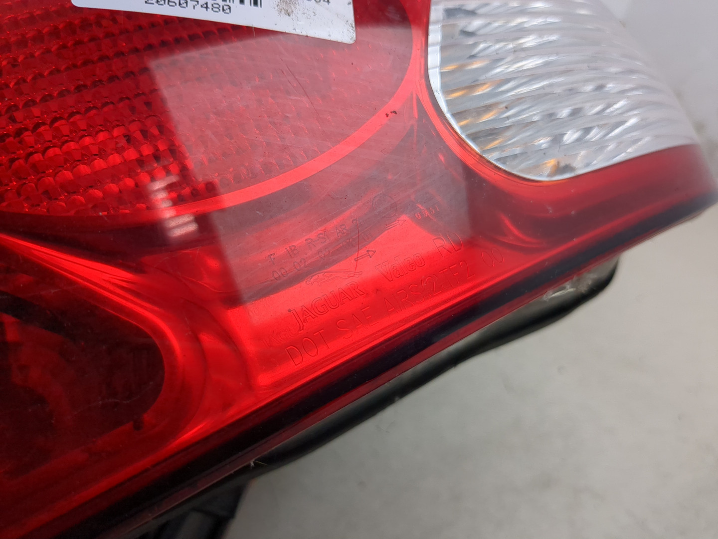 Фонарь задний правый