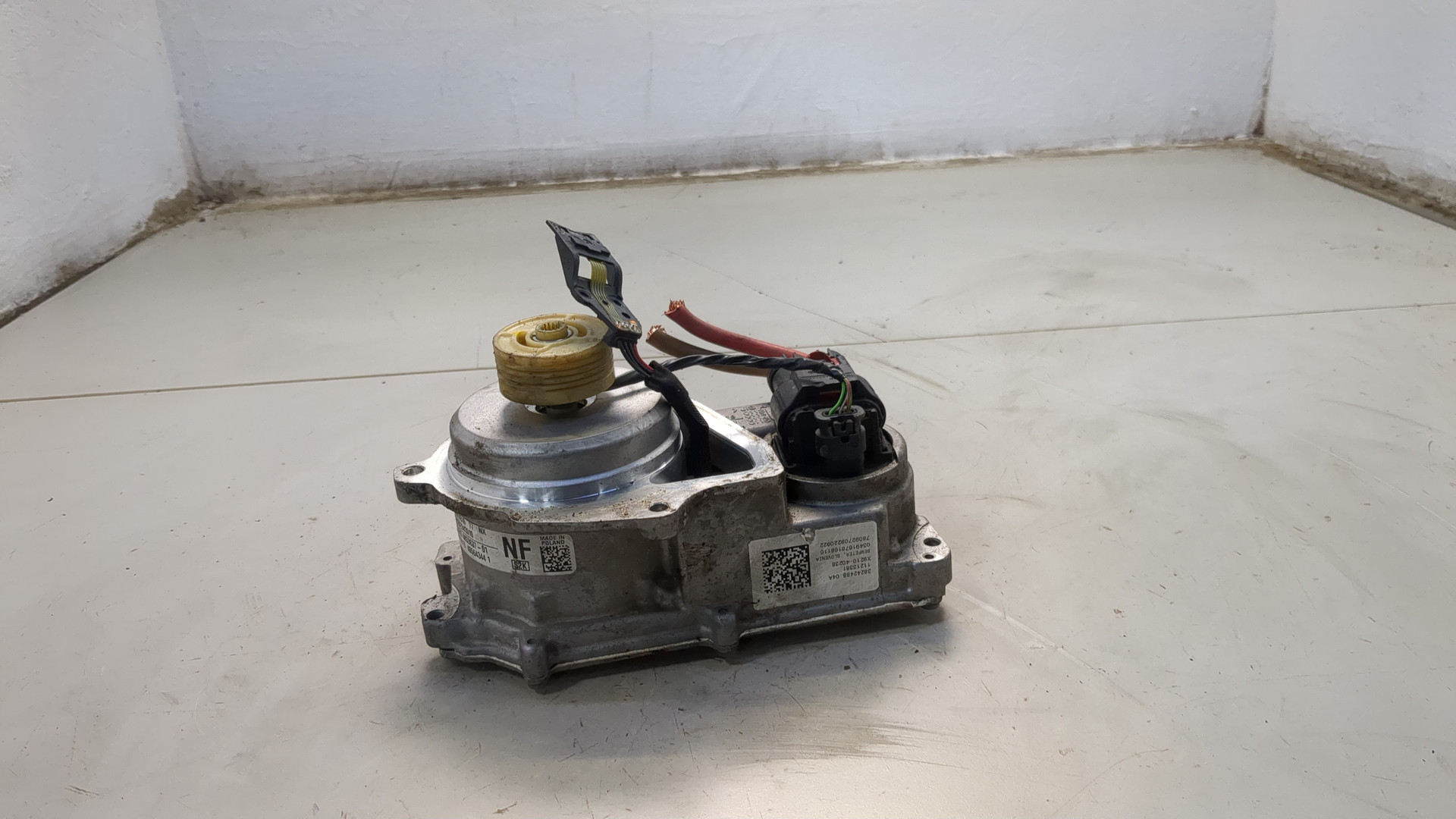 Серводвигатель рулевой рейки