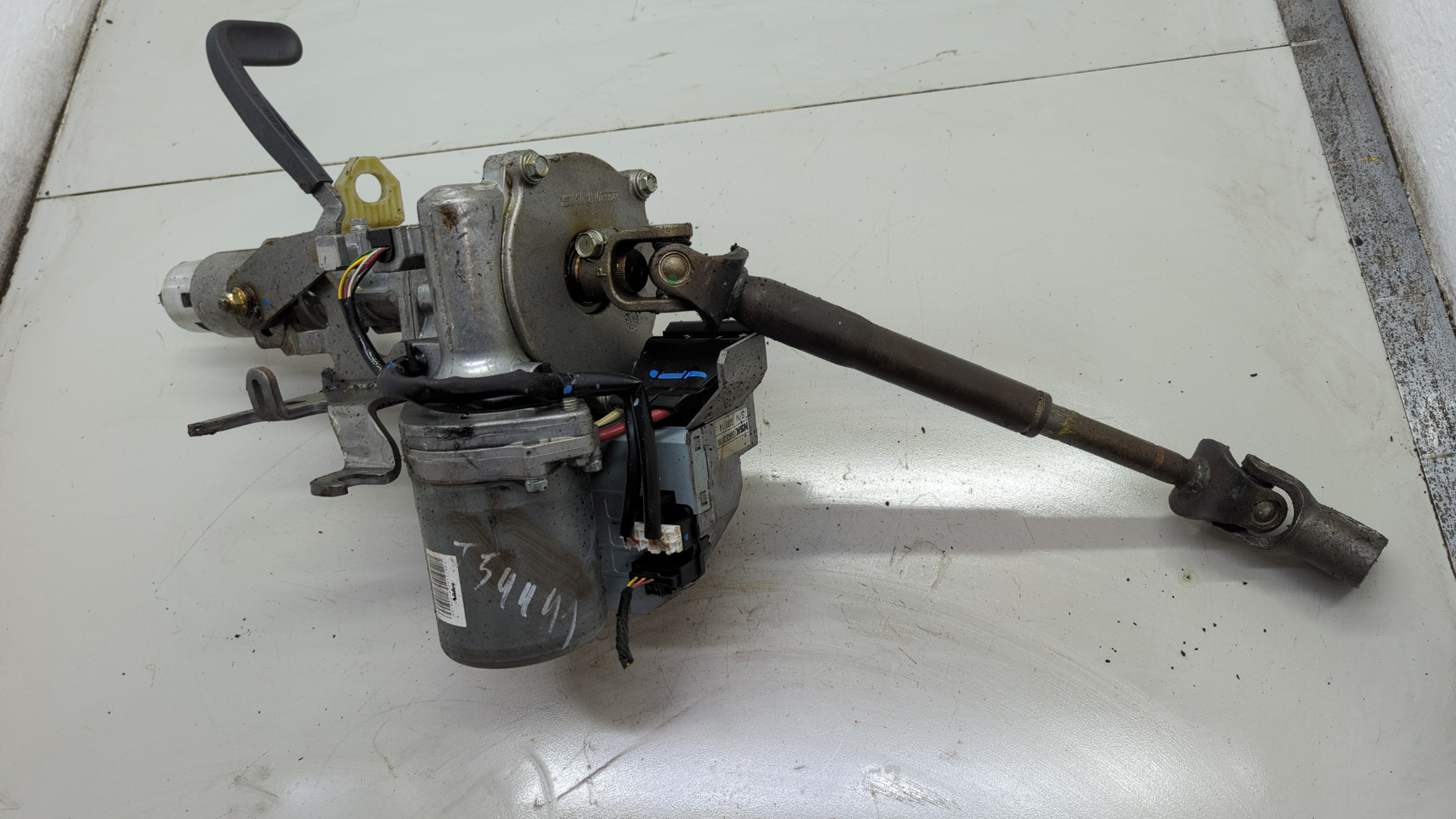 Серводвигатель рулевой рейки