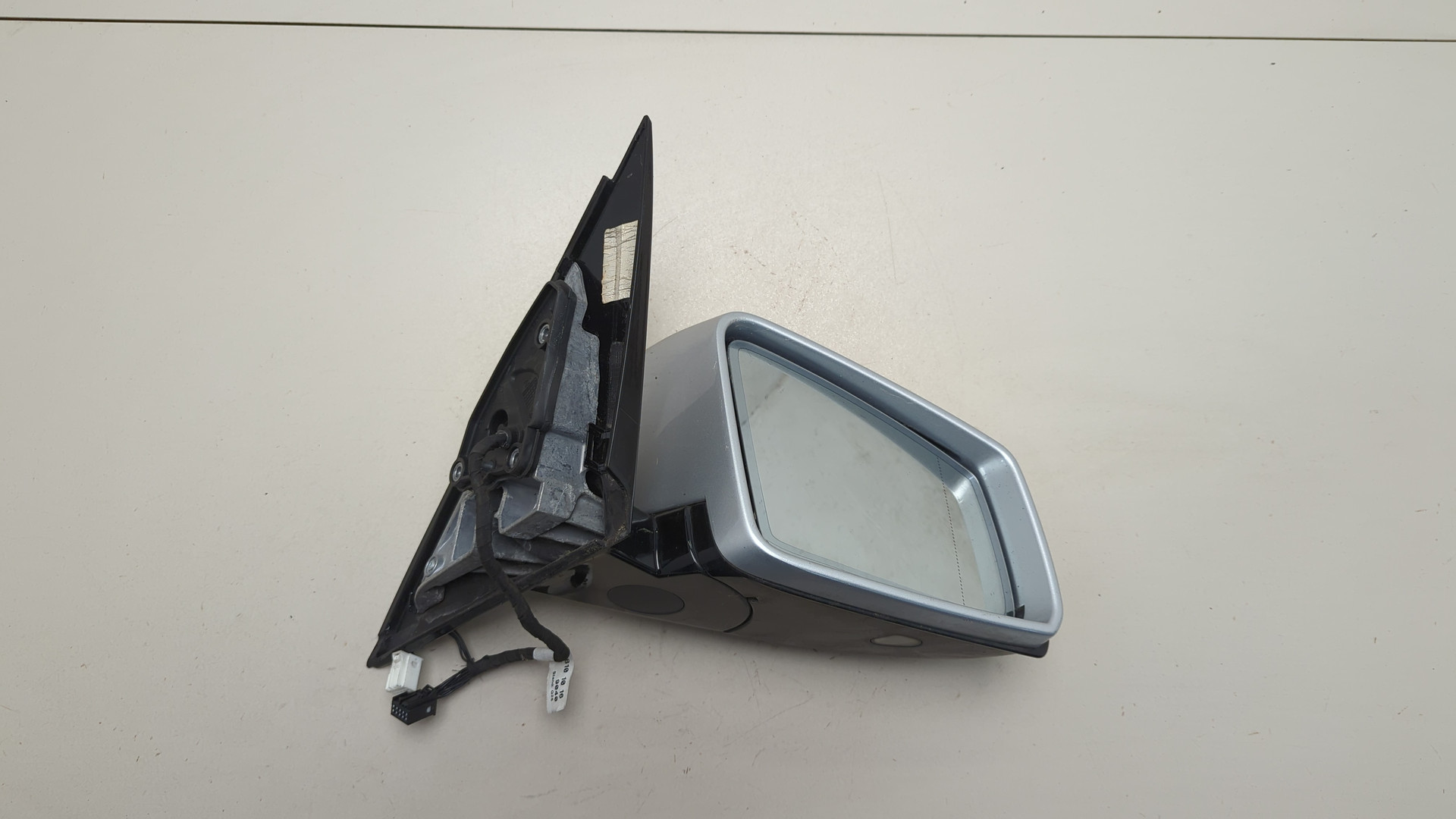 Зеркало правое электрическое