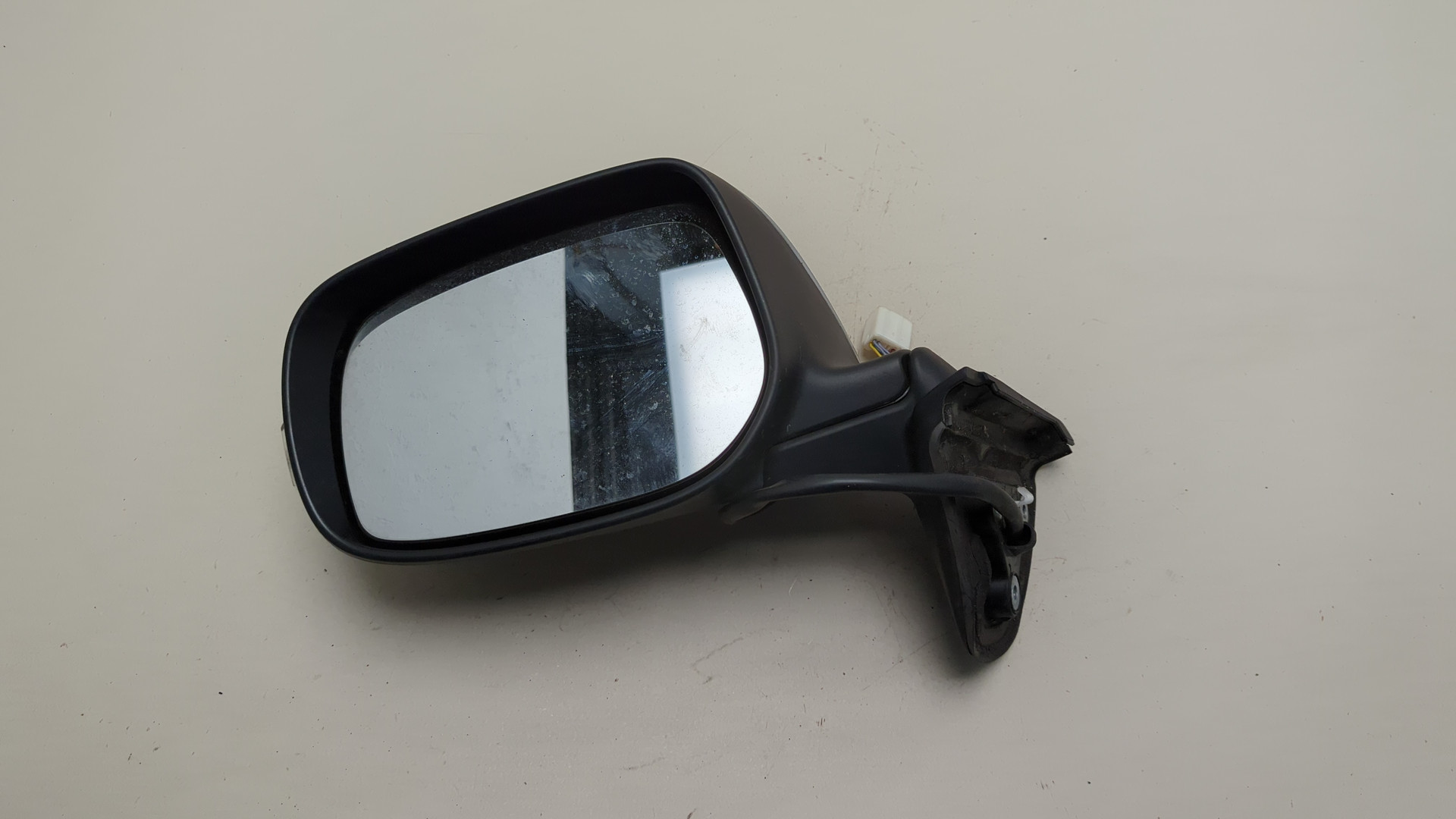 Зеркало левое электрическое