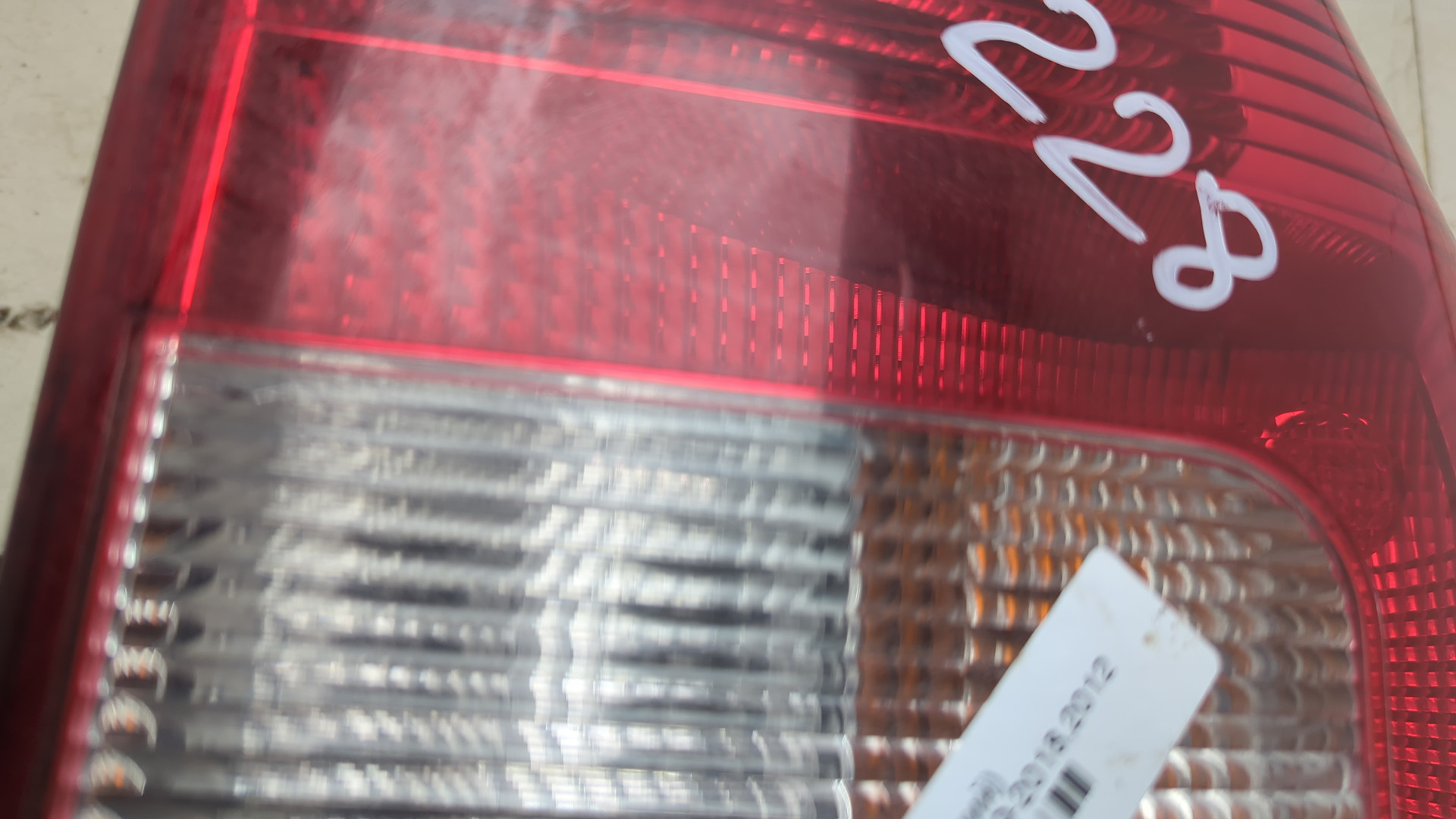 Фонарь задний правый