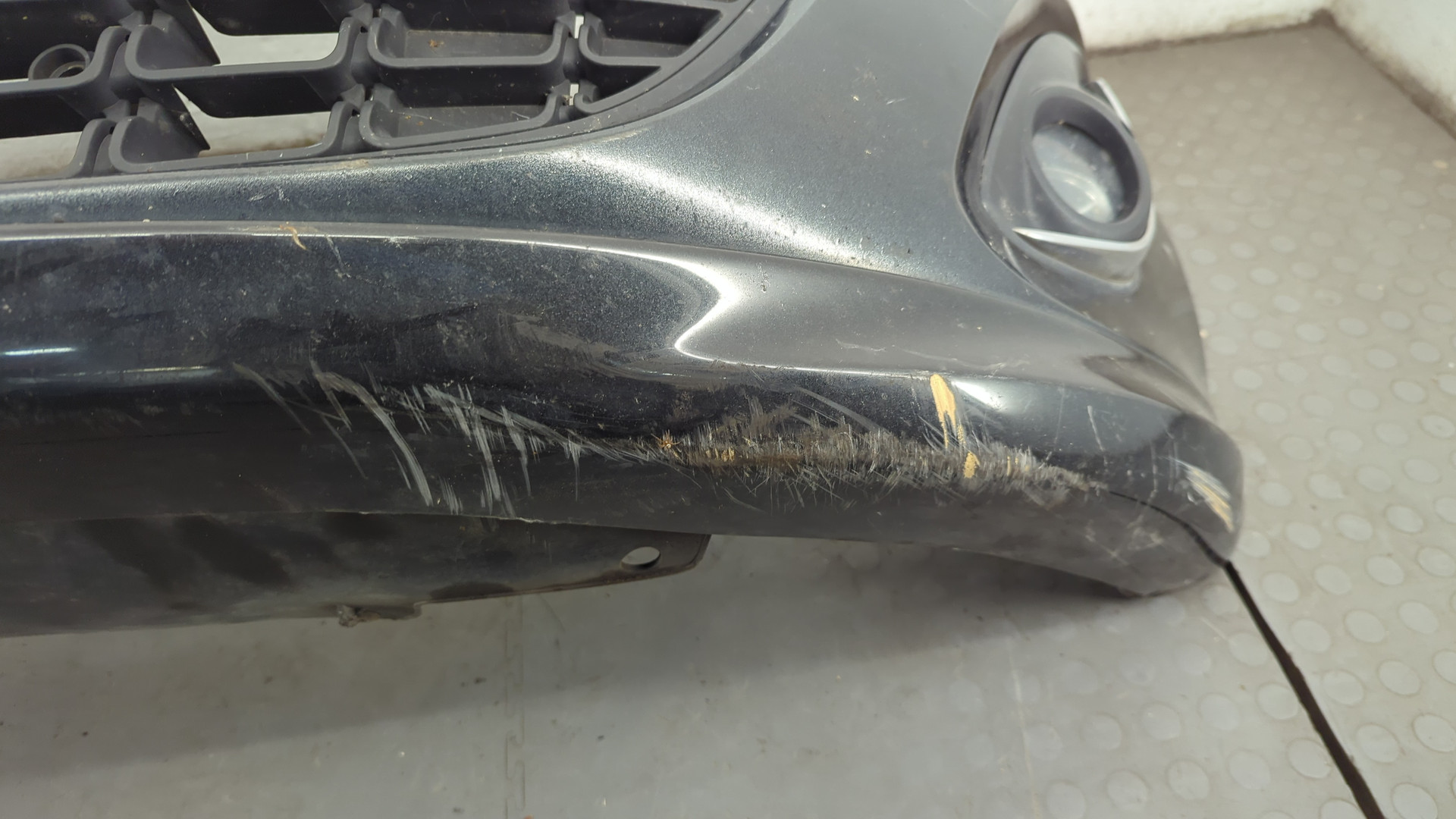 Бампер передний