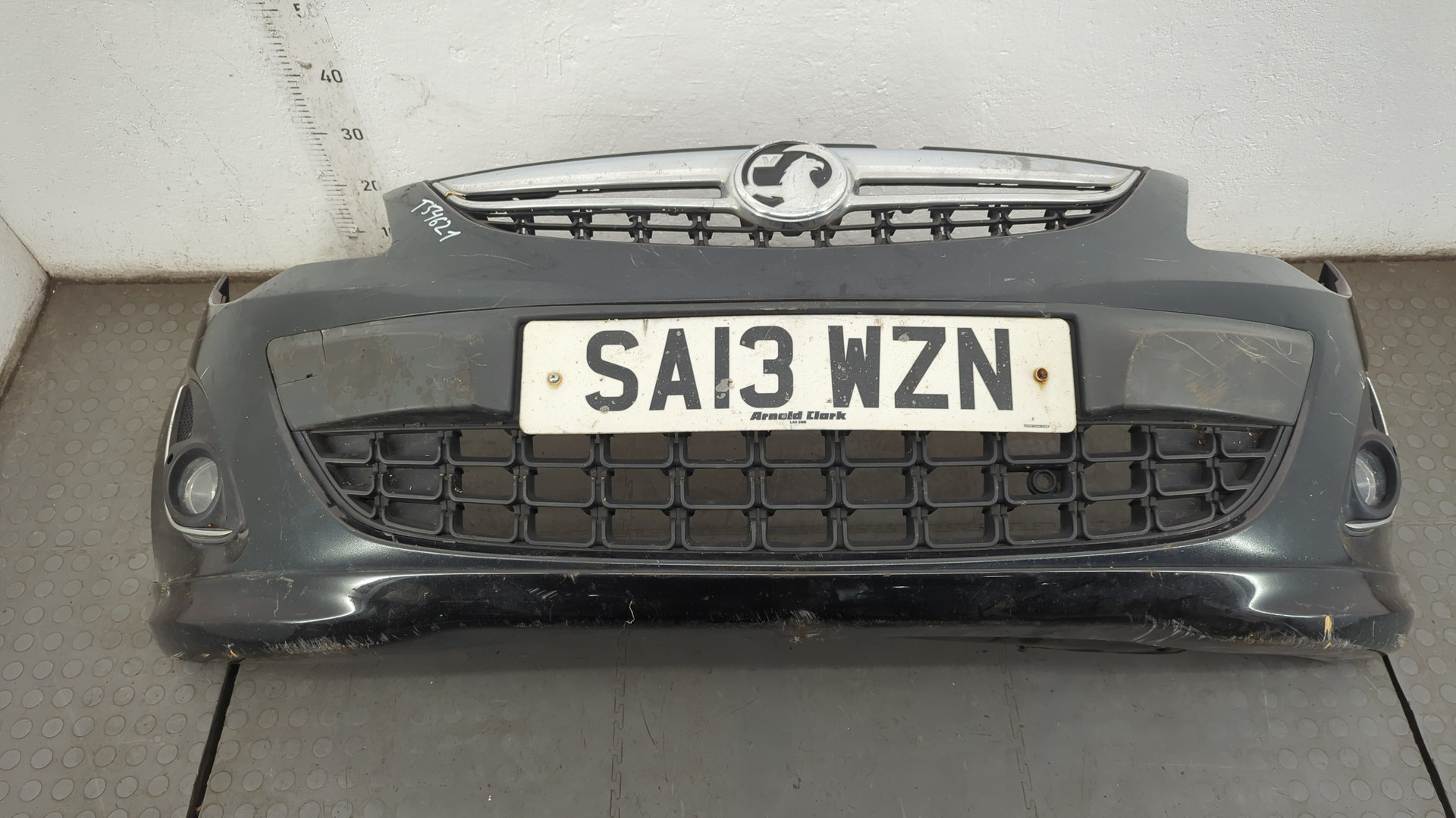 Бампер передний