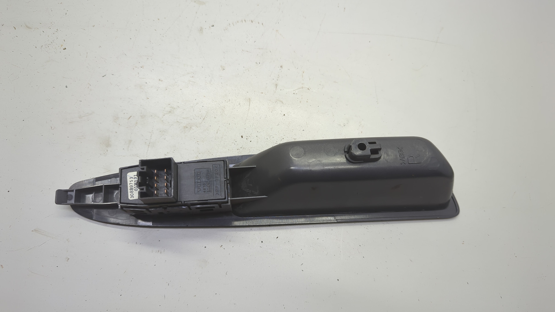 Кнопка стеклоподъемника