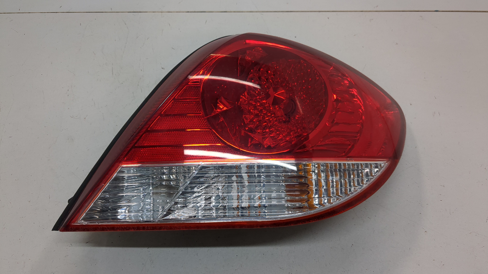 Фонарь задний правый