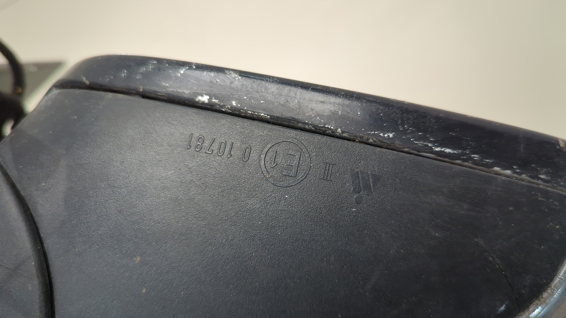 Зеркало правое электрическое