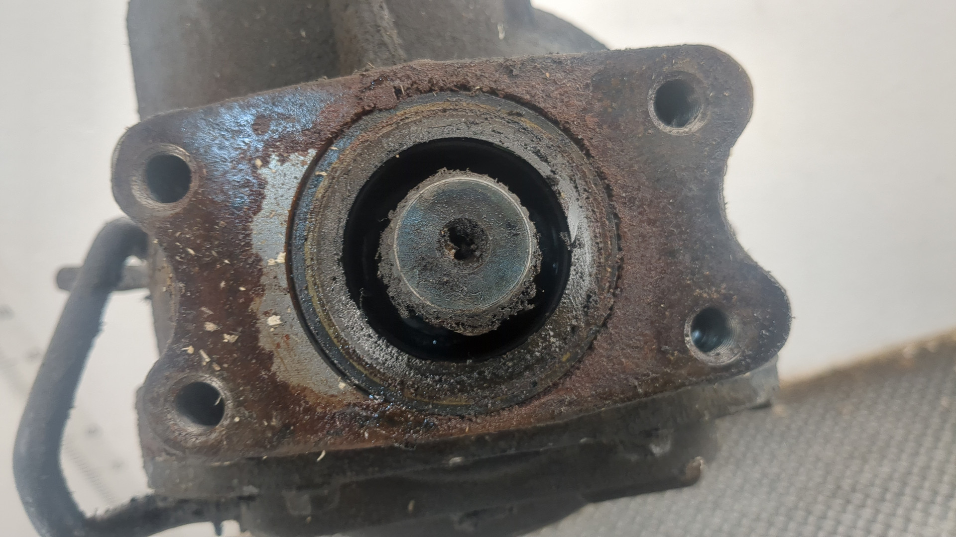 Редуктор переднего моста