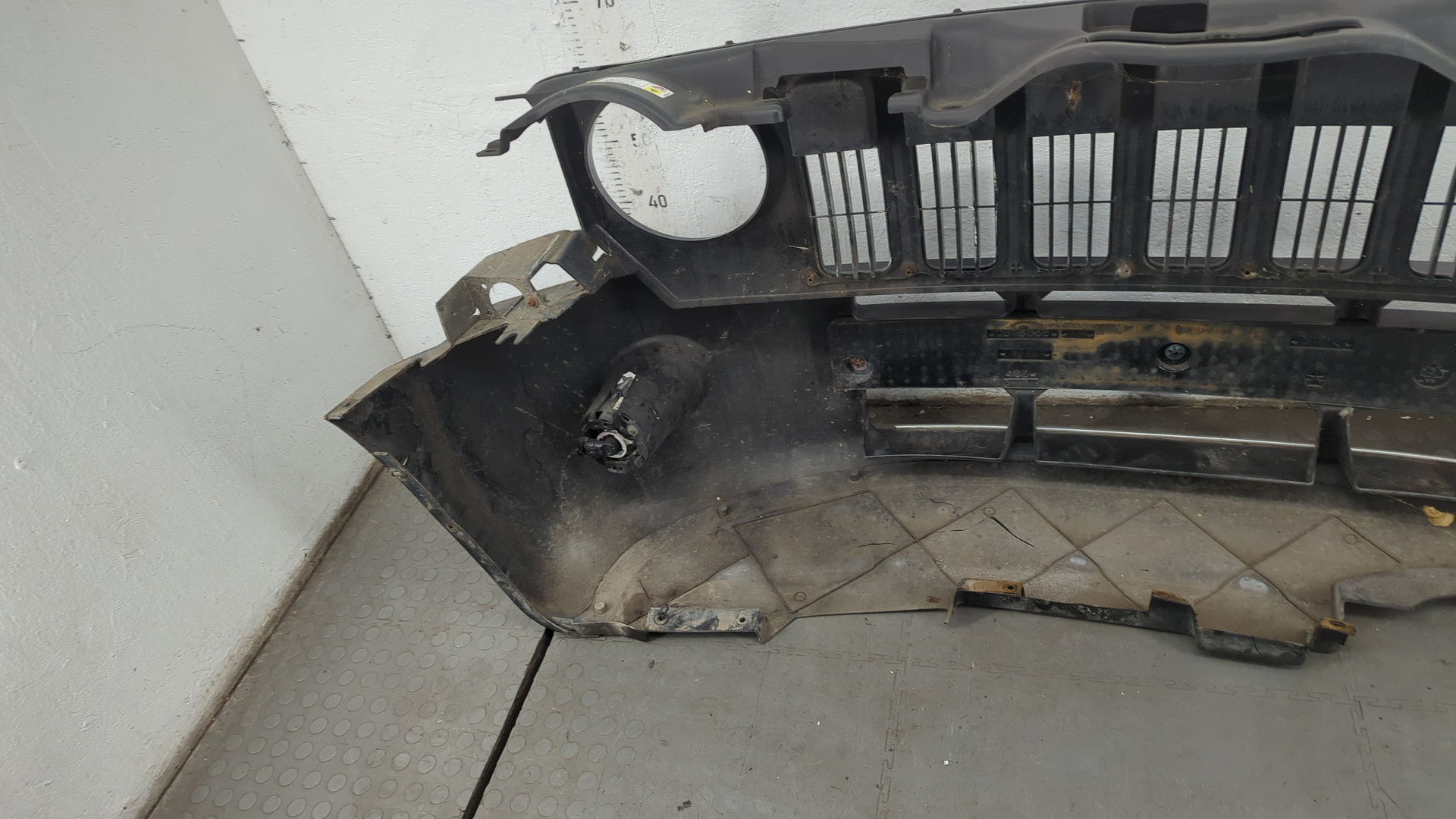 Бампер передний