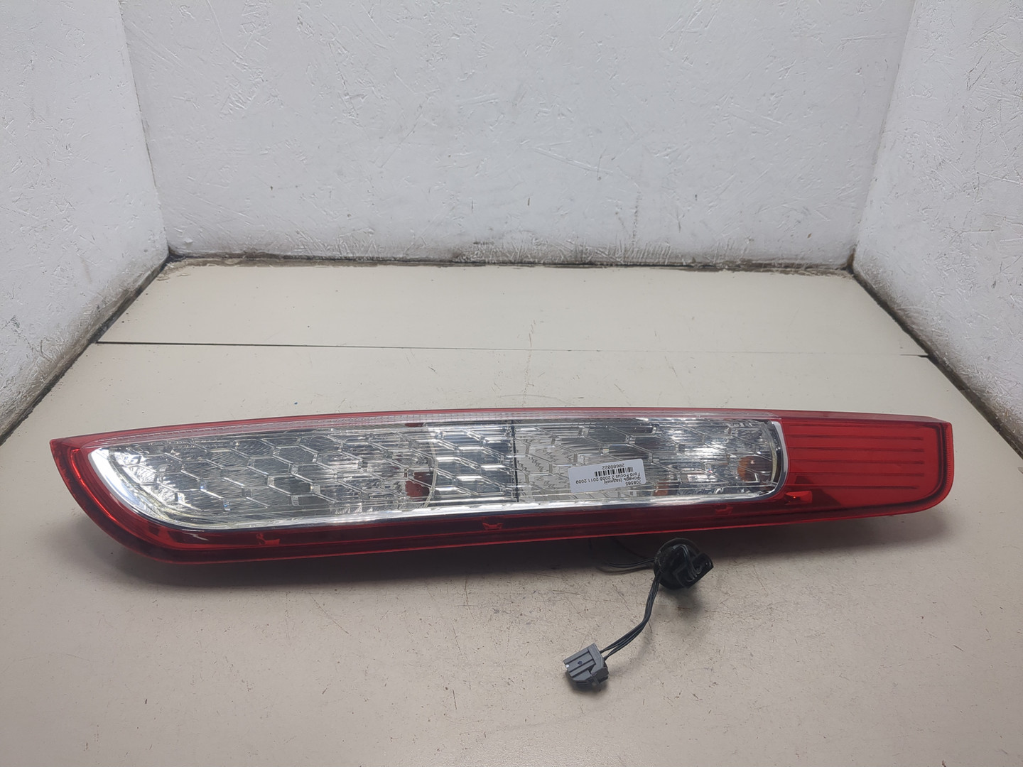 Фонарь задний правый