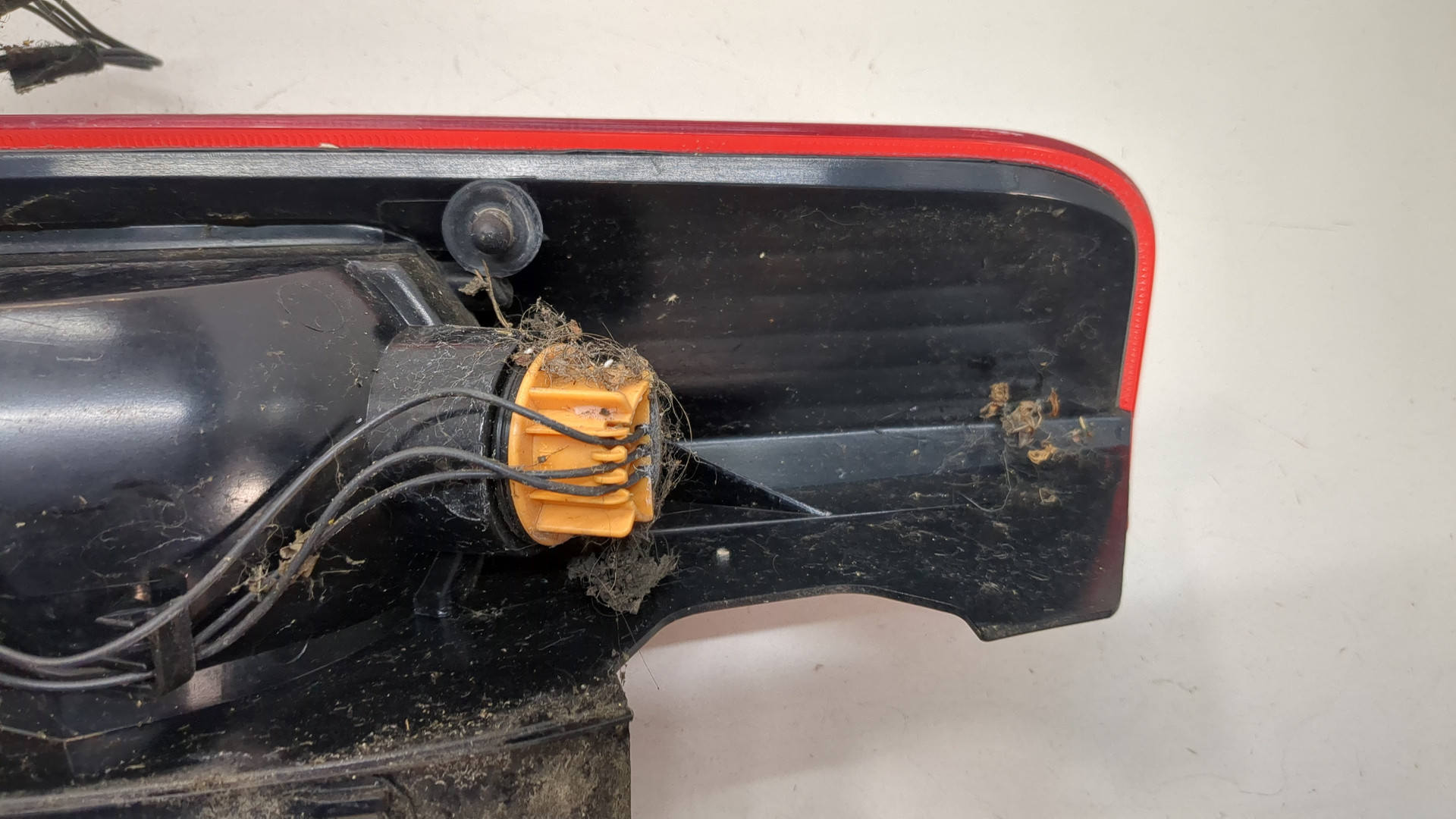 Фонарь задний правый