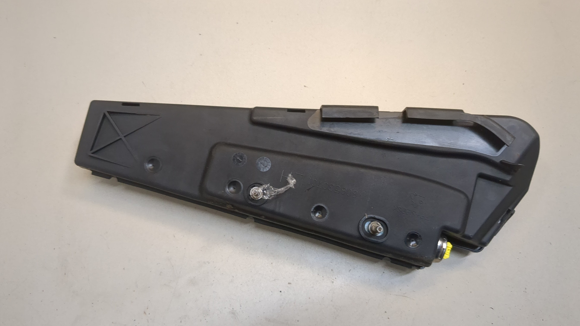 Подушка безопасности боковая (в сиденье)