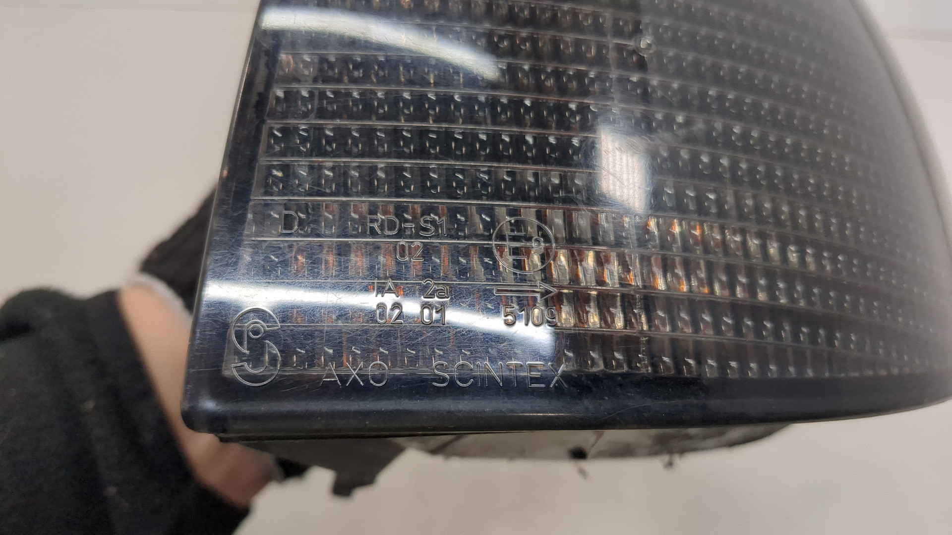 Фонарь задний правый