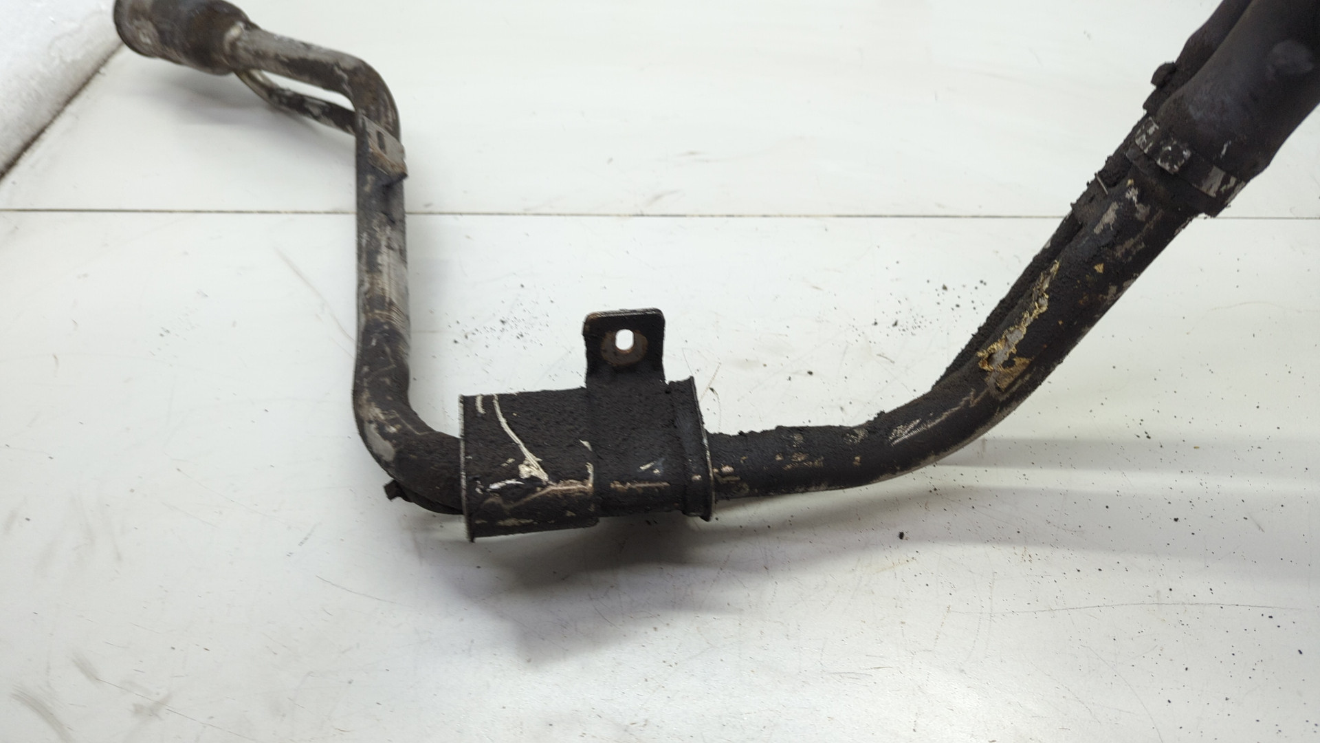 Горловина топливного бака