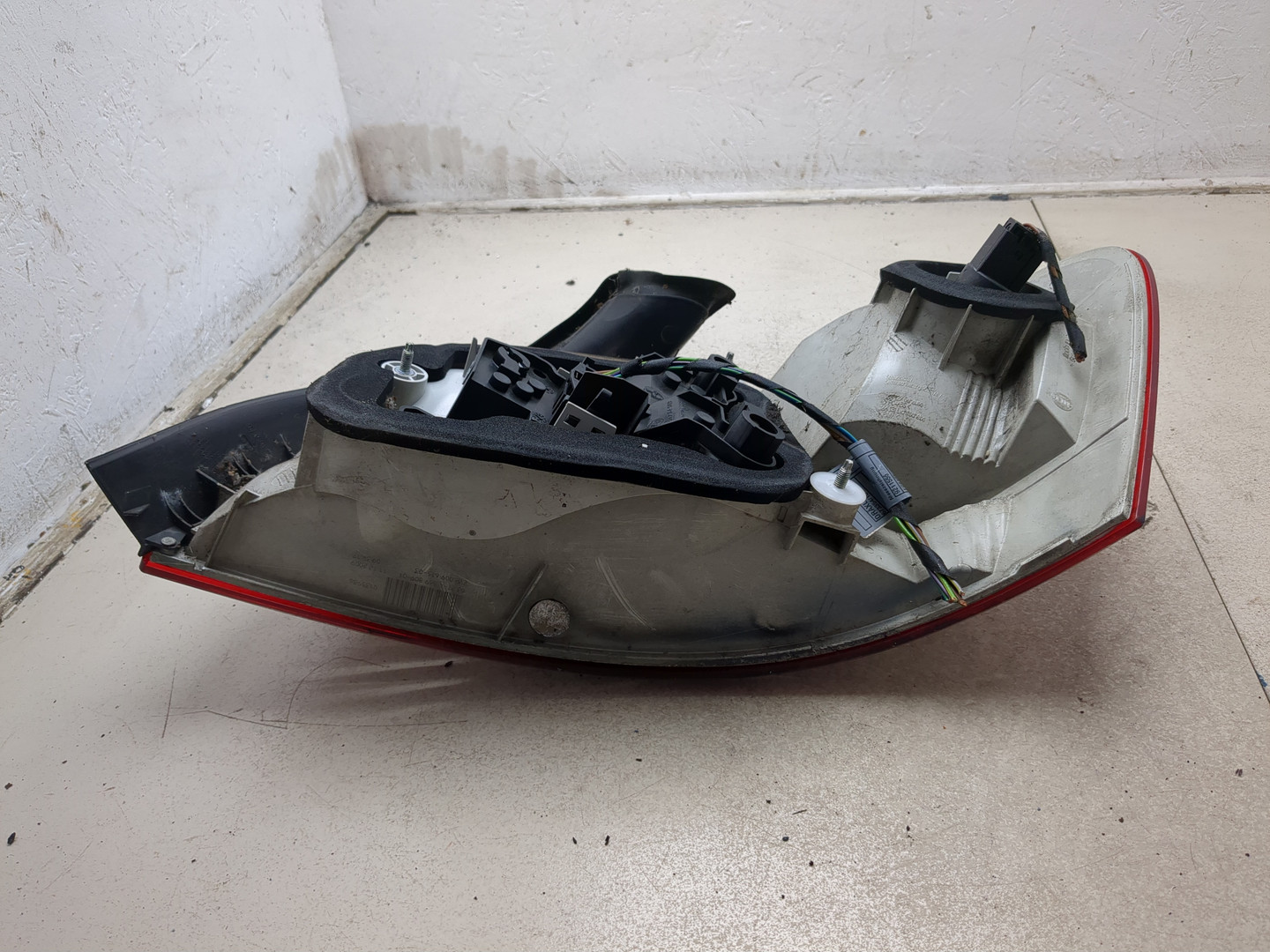 Фонарь задний левый