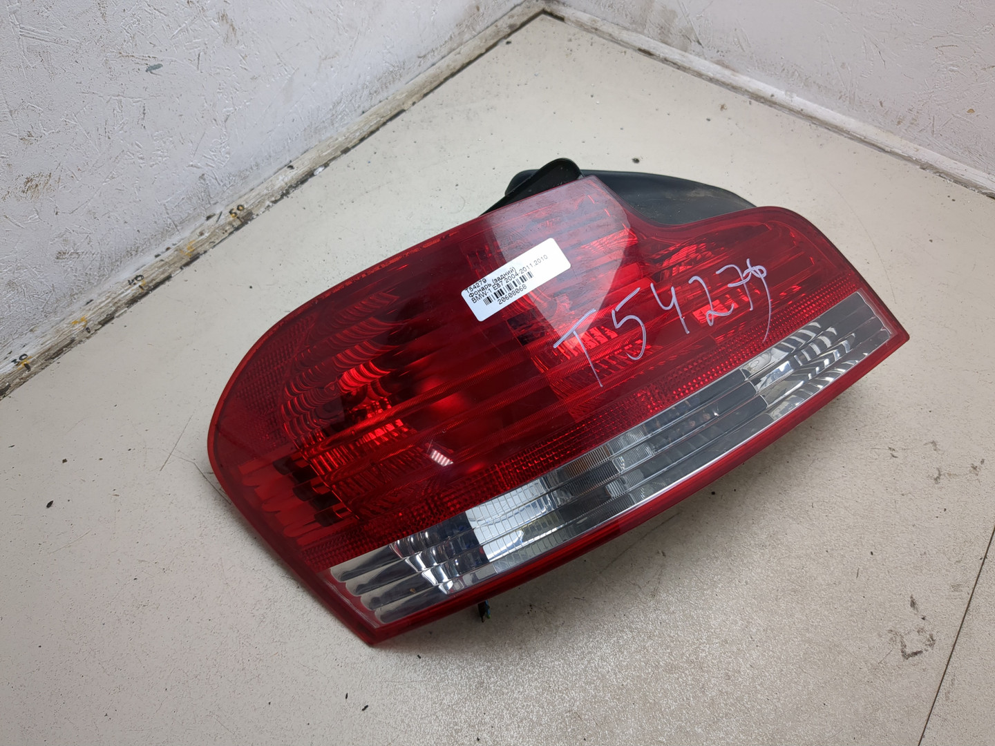 Фонарь задний левый