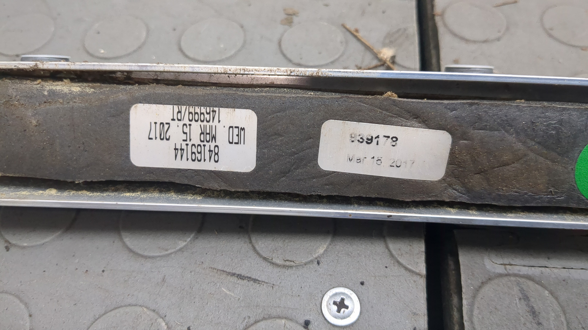 Рейлинги (релинг) к-кт (планки на крышу)