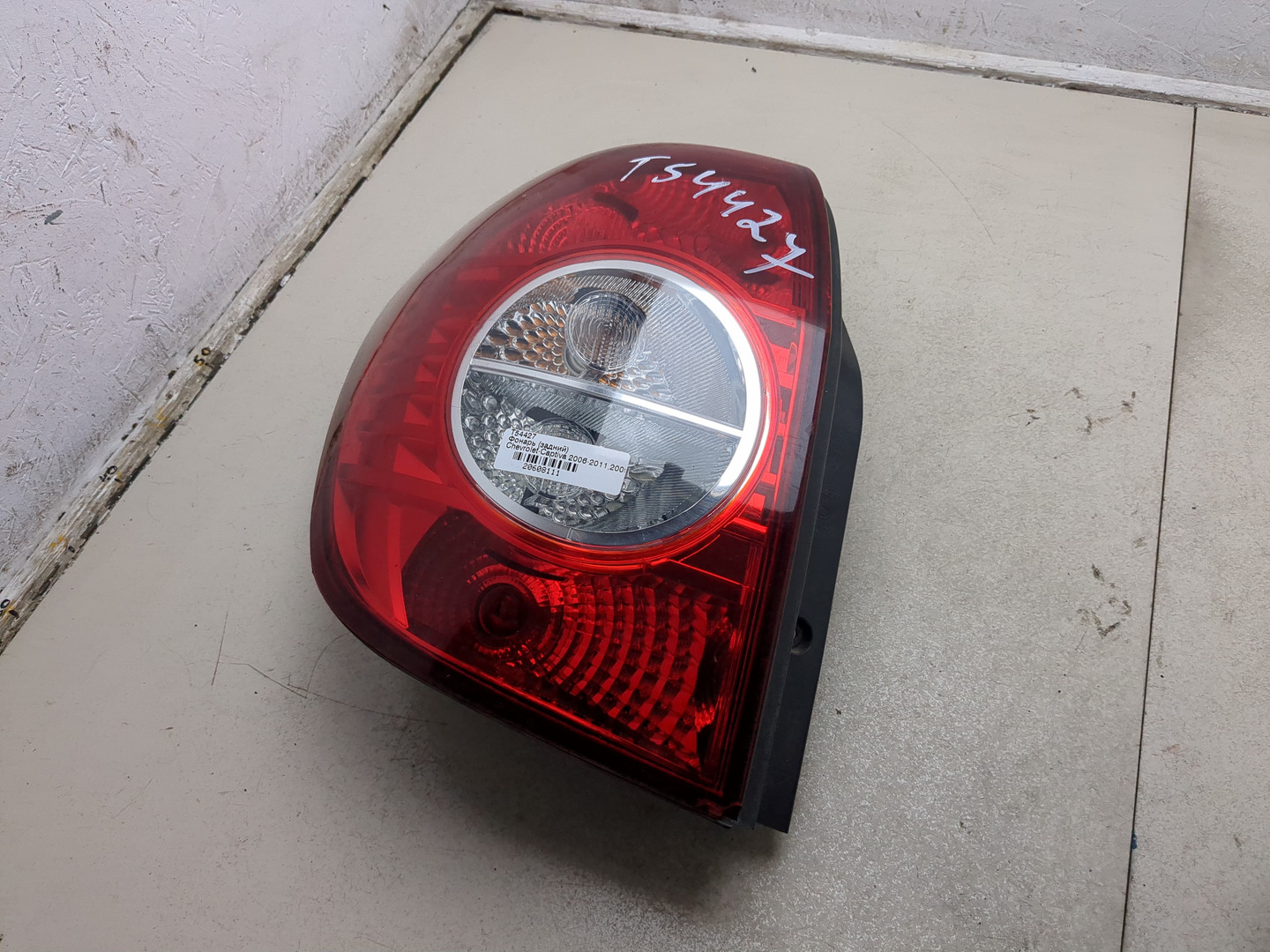 Фонарь задний левый