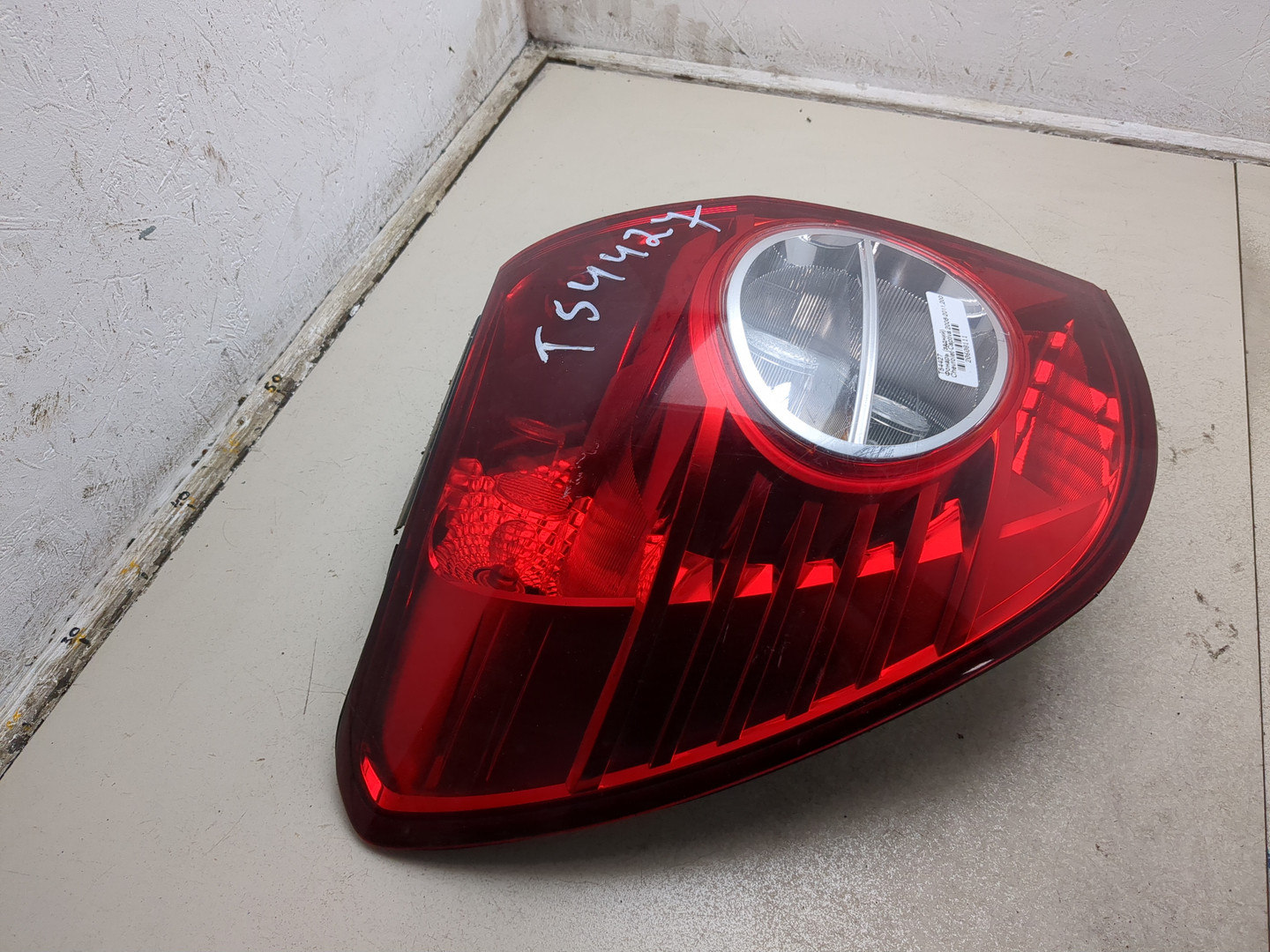 Фонарь задний левый