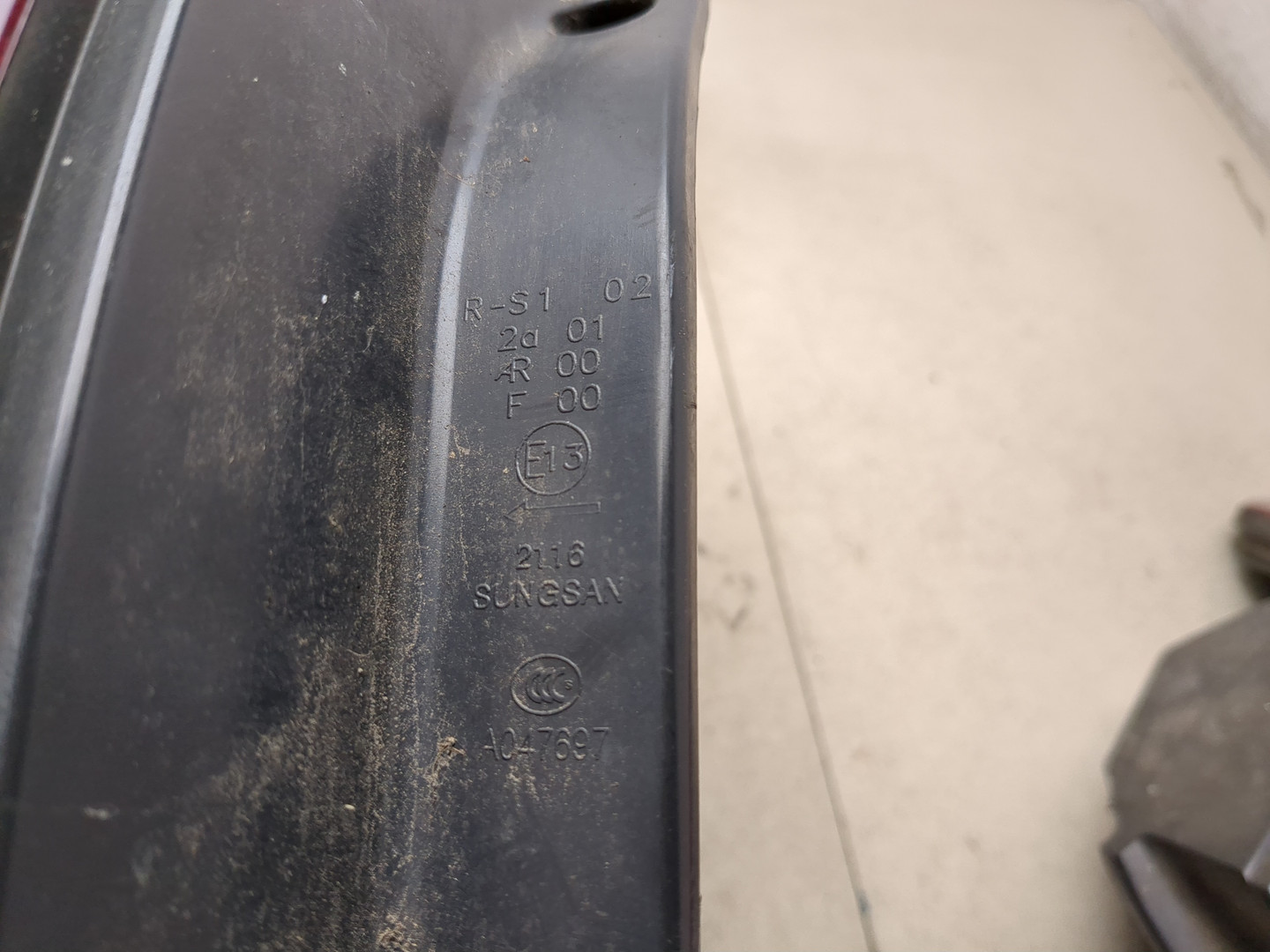 Фонарь задний левый