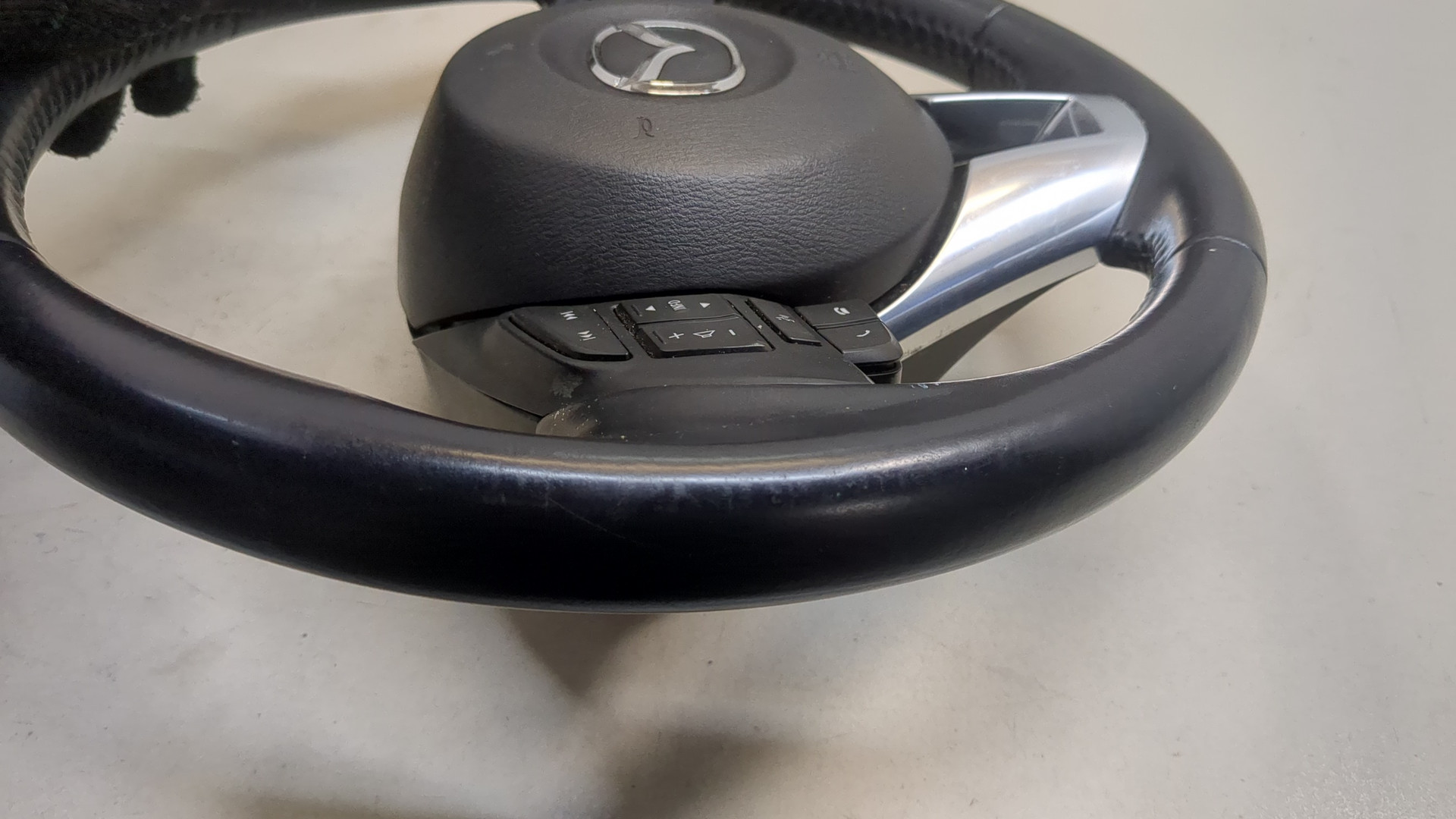 Рулевое колесо (руль)