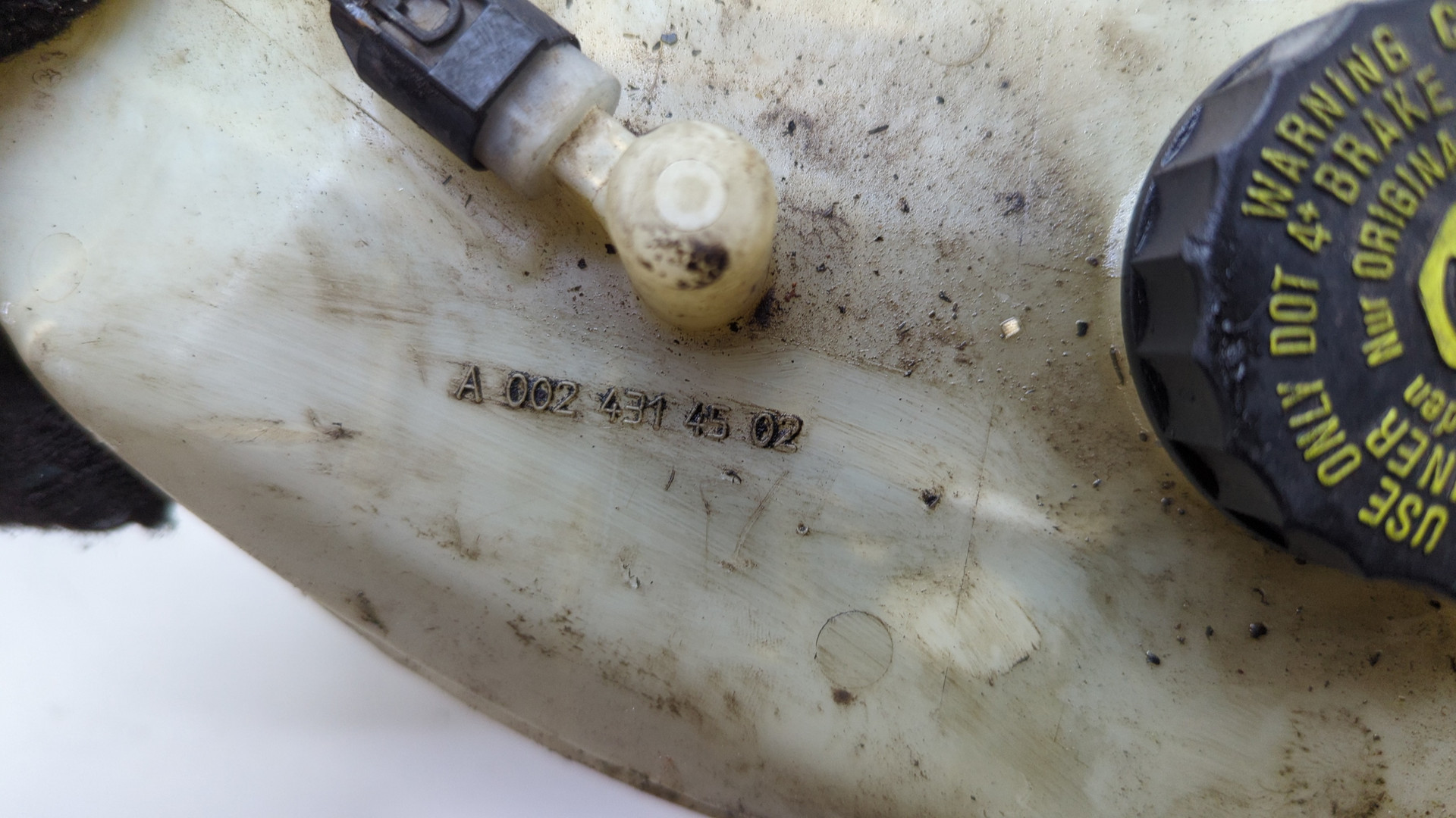 Цилиндр тормозной главный