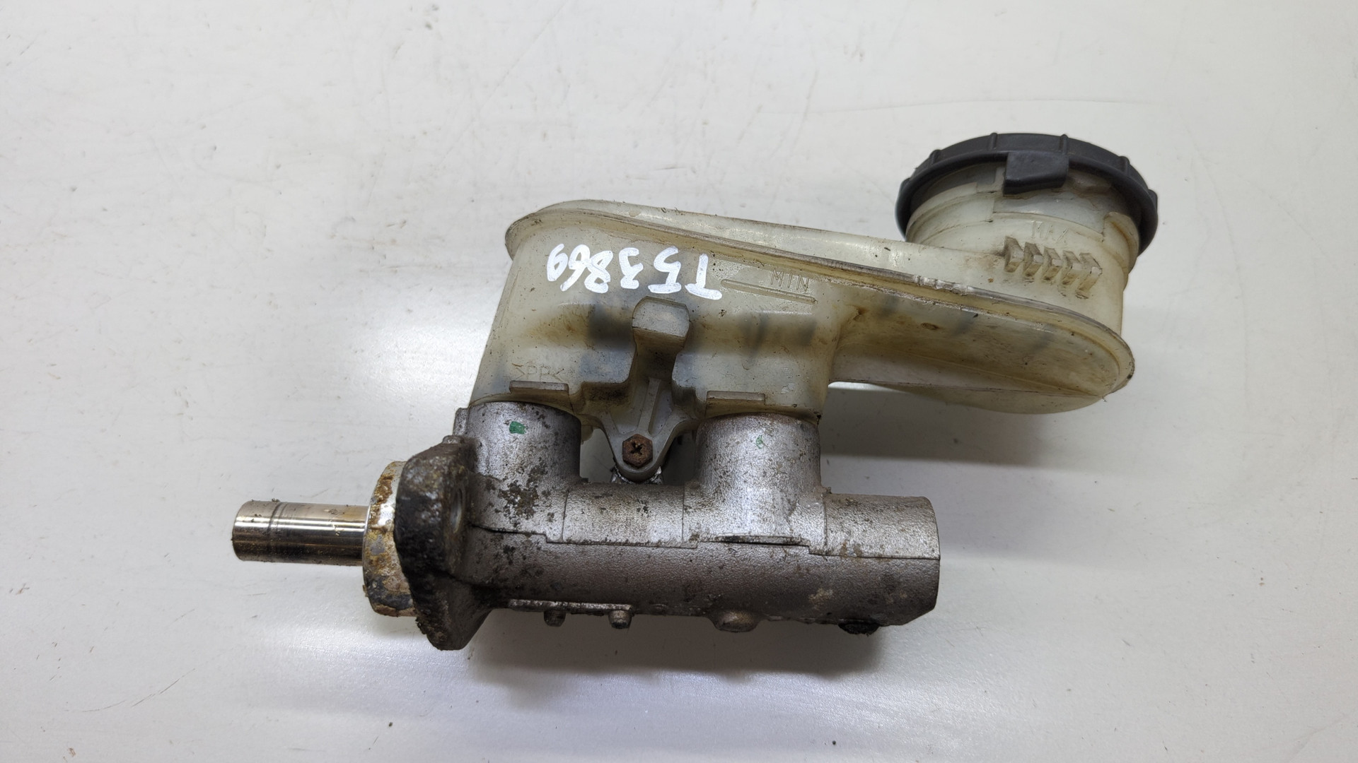 Цилиндр тормозной главный