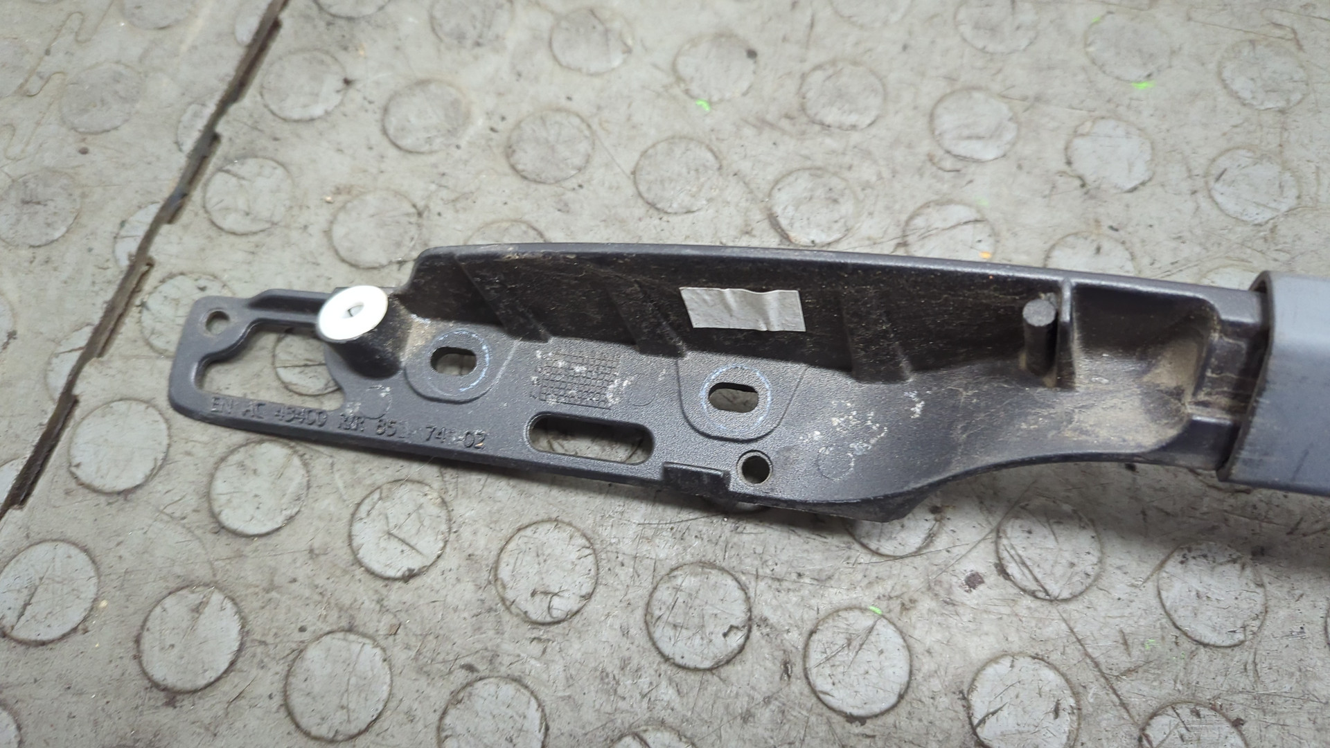 Рейлинг (релинг) правый (планка на крышу)