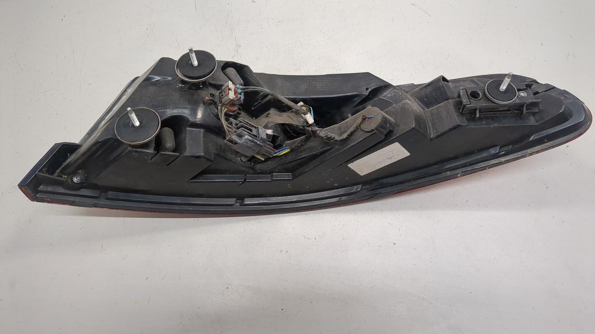 Фонарь задний левый