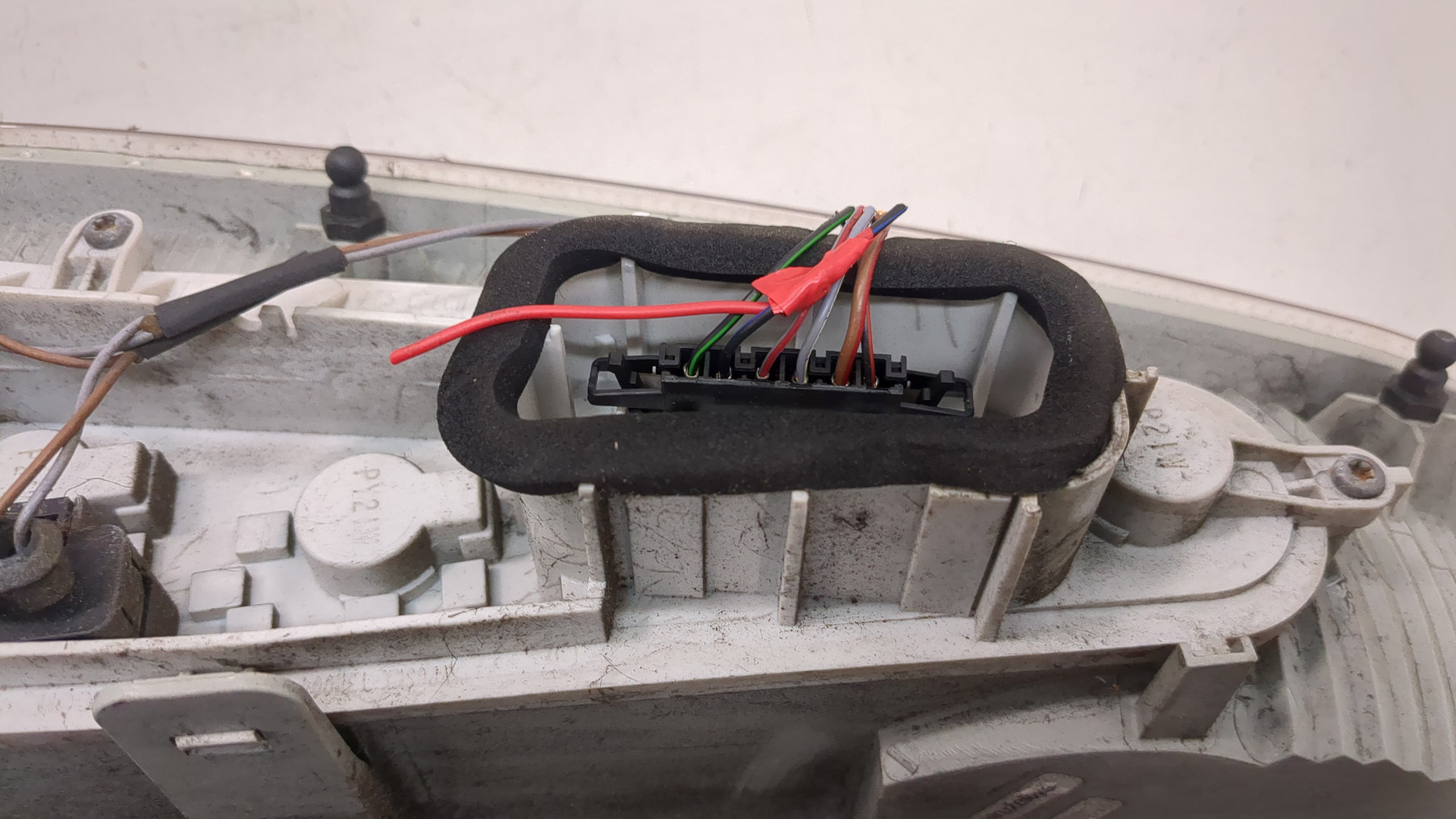 Фонарь задний правый