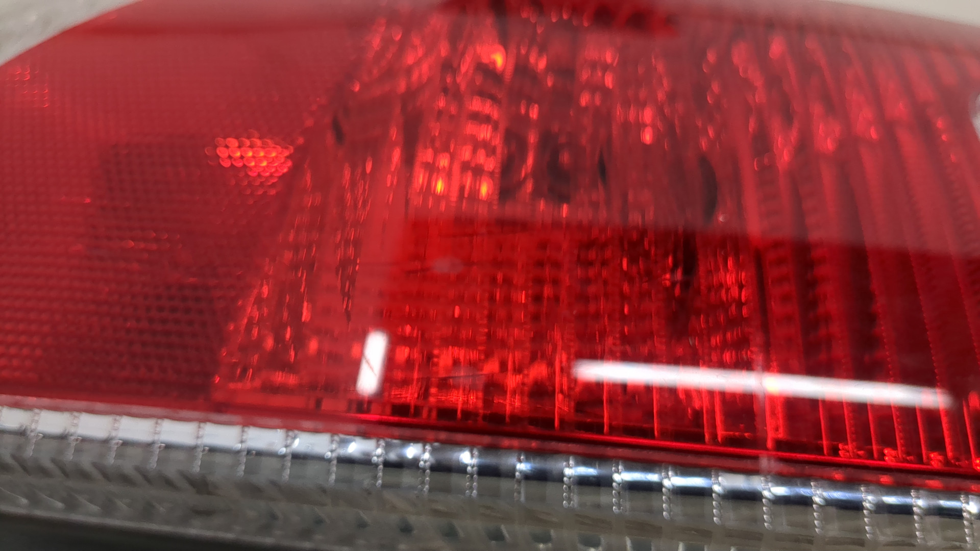 Фонарь задний левый