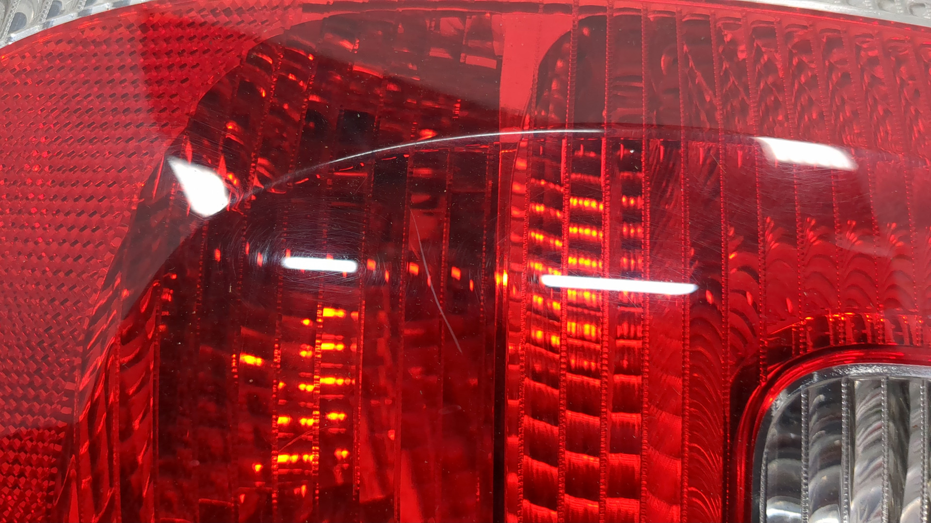 Фонарь задний левый