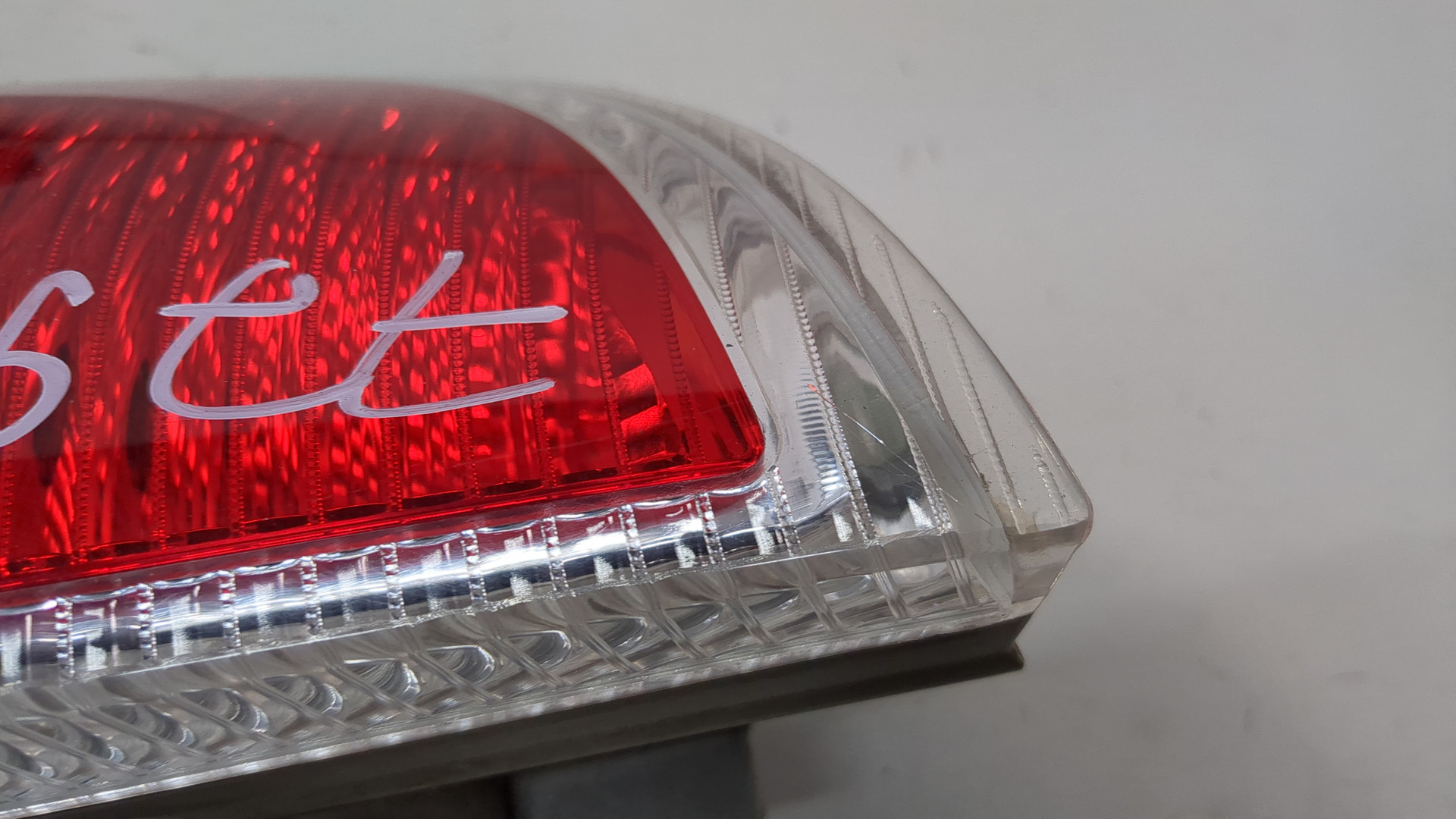 Фонарь задний левый